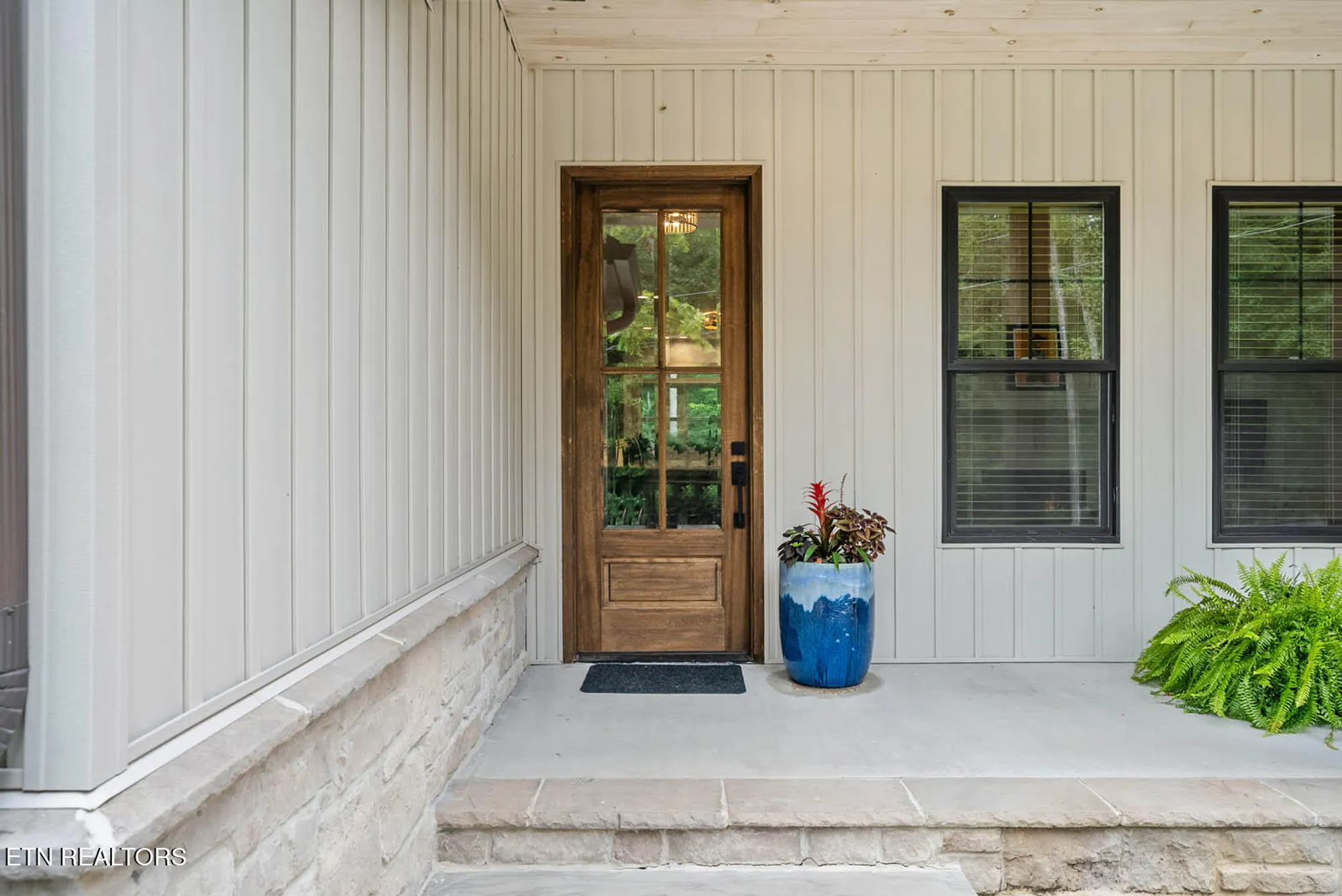 Property Slideshow image 4 of 52 | 11 brenningham ln, Crossville, TN, 38558