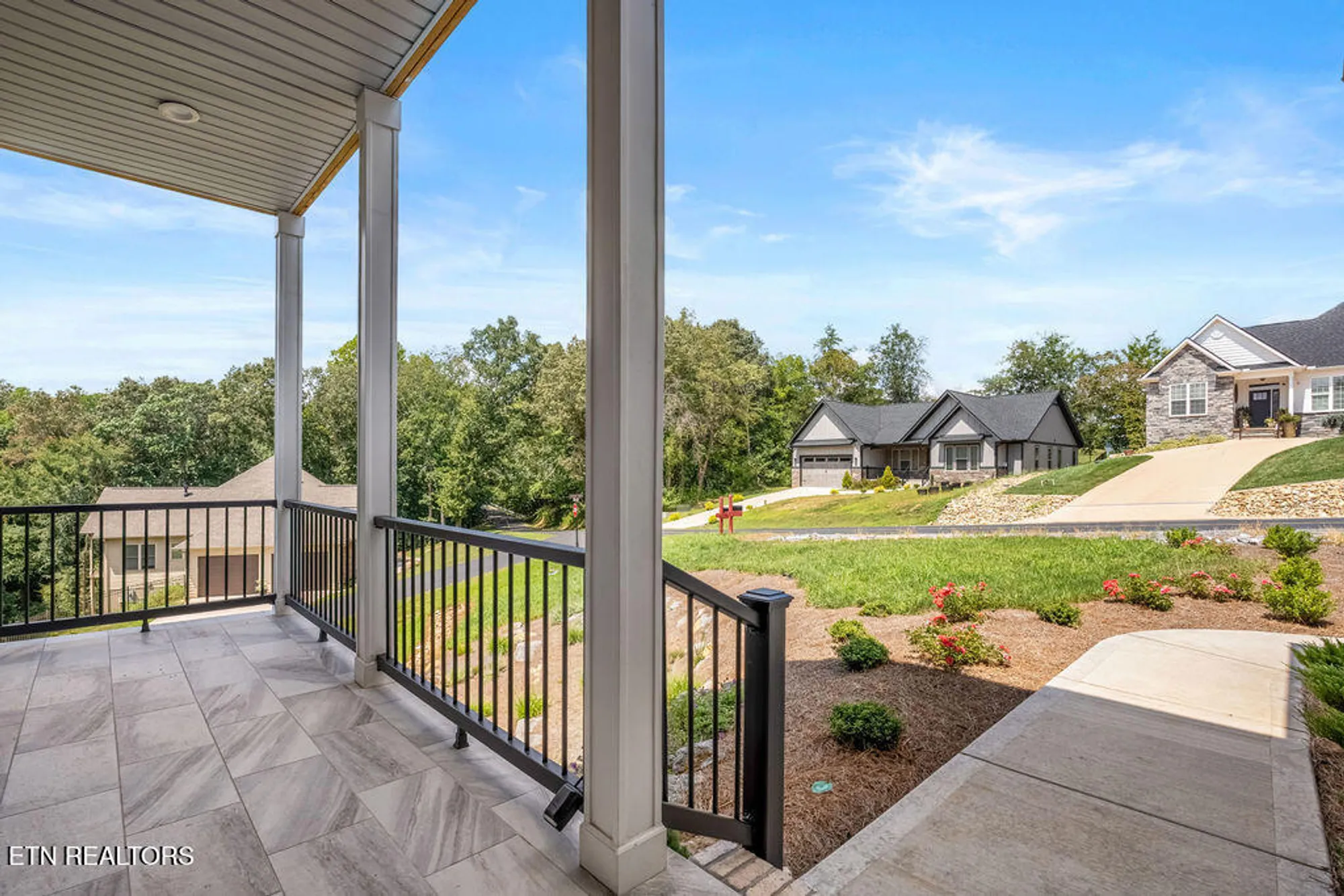 Property Slideshow image 2 of 48 | 168 amohi way, Loudon, TN, 37774