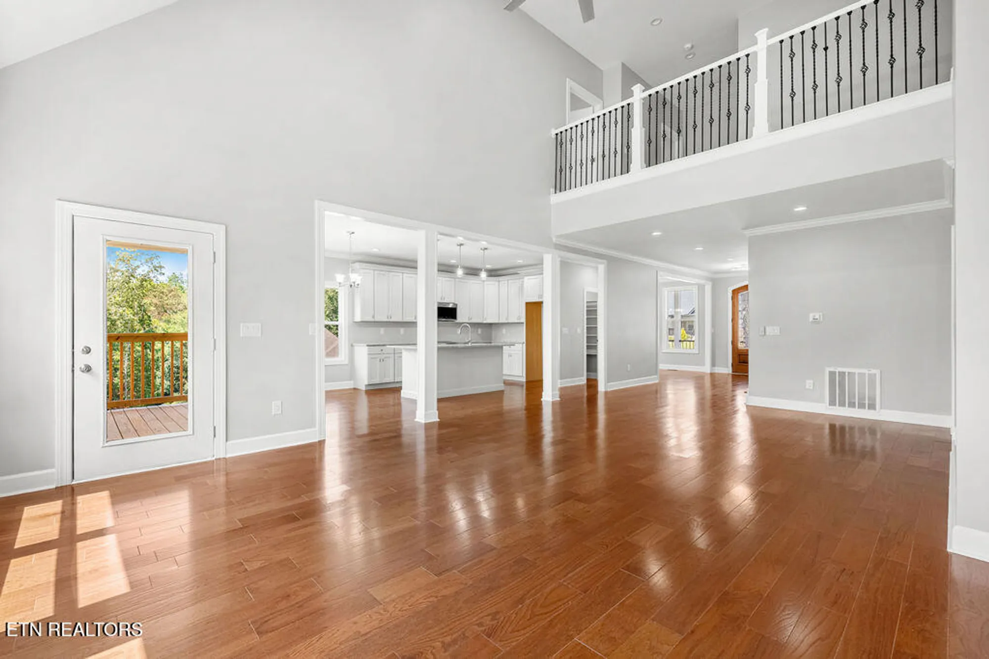 Property Slideshow image 24 of 48 | 168 amohi way, Loudon, TN, 37774