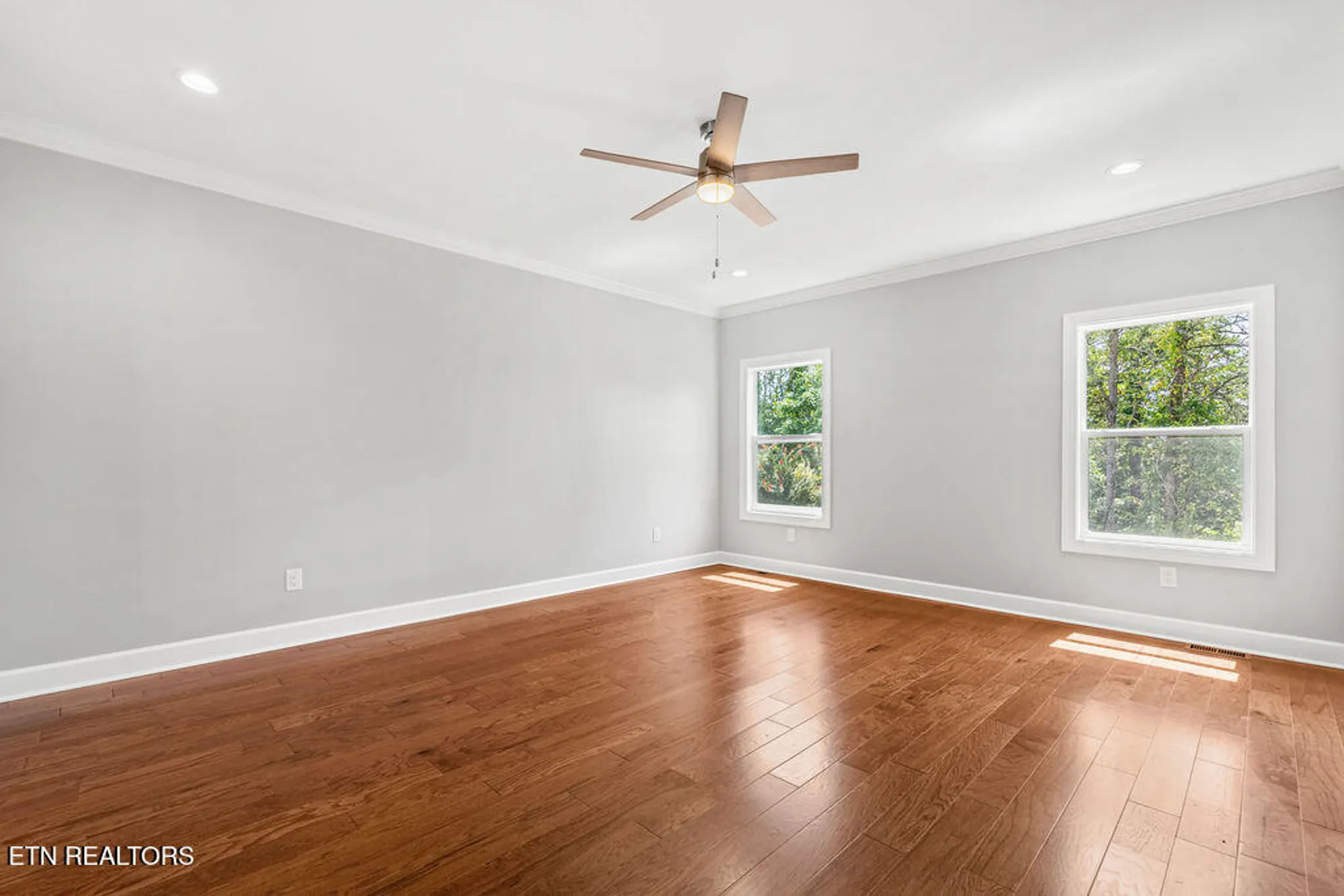 Property Slideshow image 25 of 48 | 168 amohi way, Loudon, TN, 37774