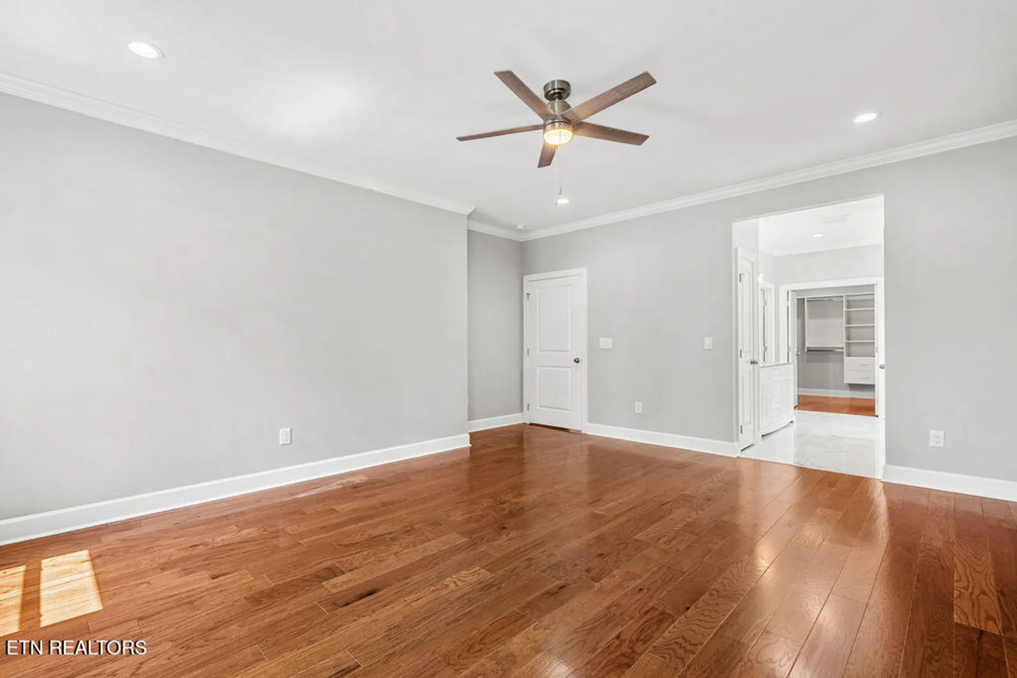 Property Slideshow image 26 of 48 | 168 amohi way, Loudon, TN, 37774