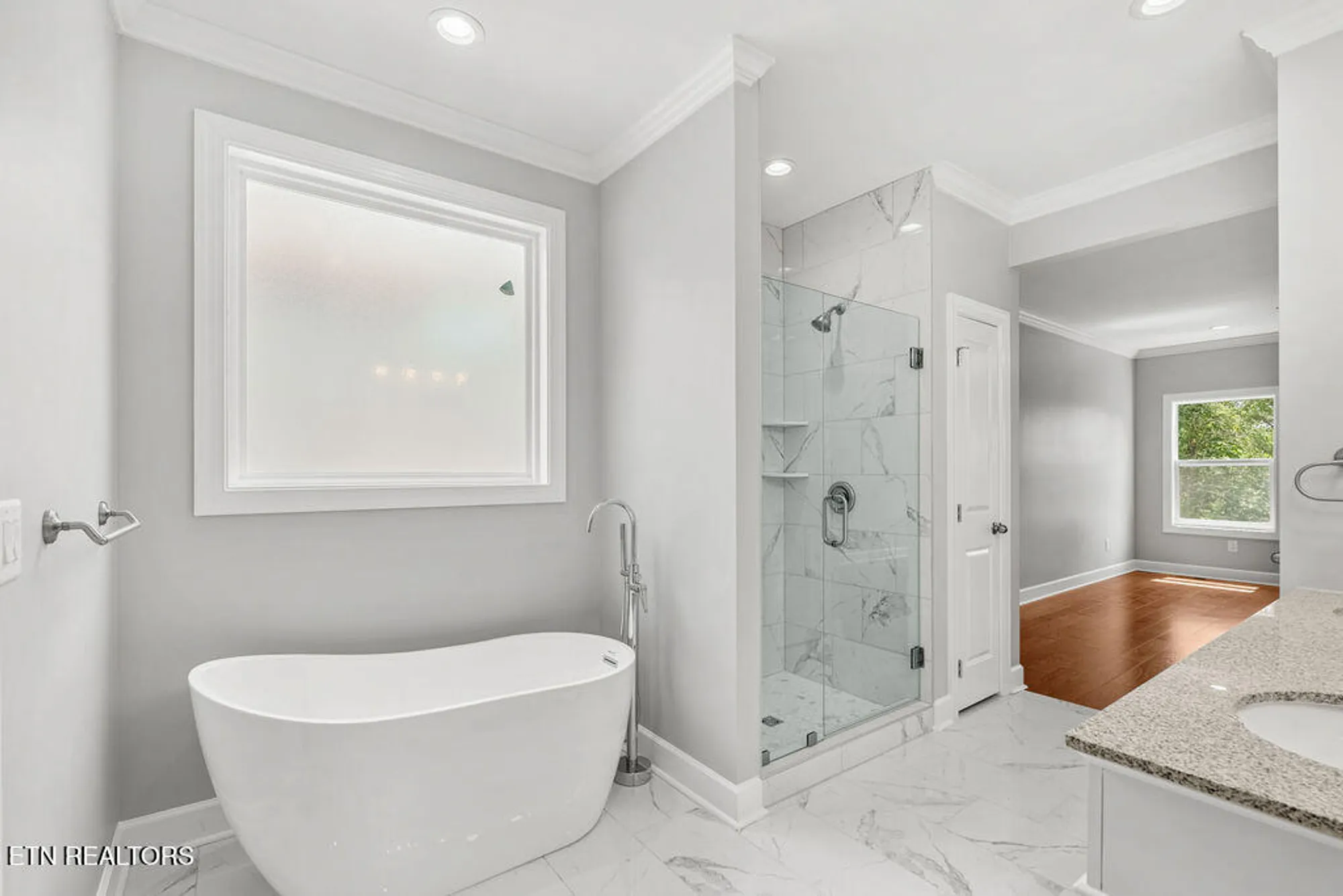 Property Slideshow image 30 of 48 | 168 amohi way, Loudon, TN, 37774