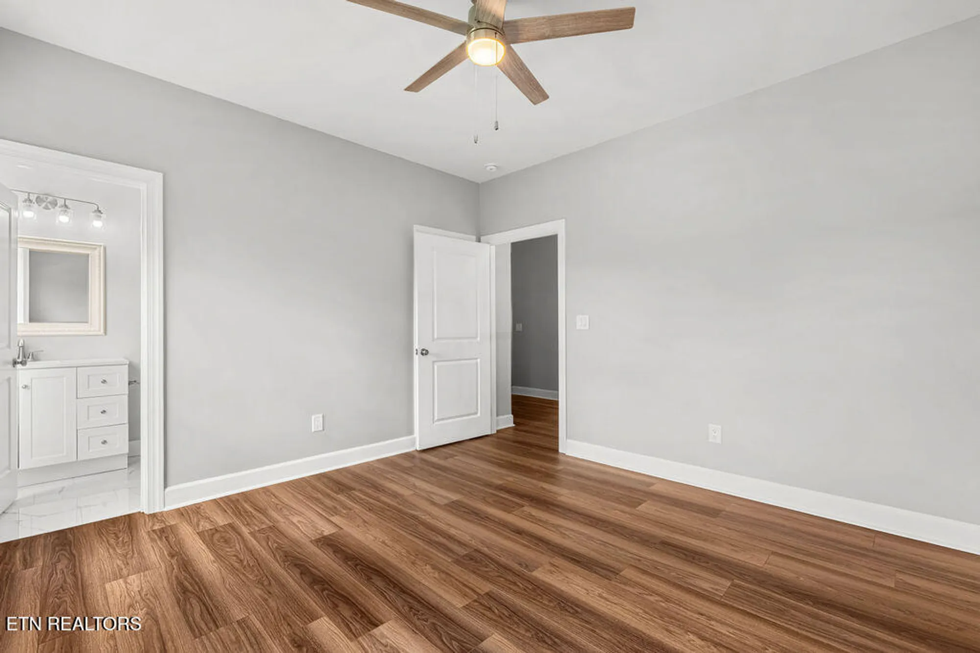 Property Slideshow image 36 of 48 | 168 amohi way, Loudon, TN, 37774