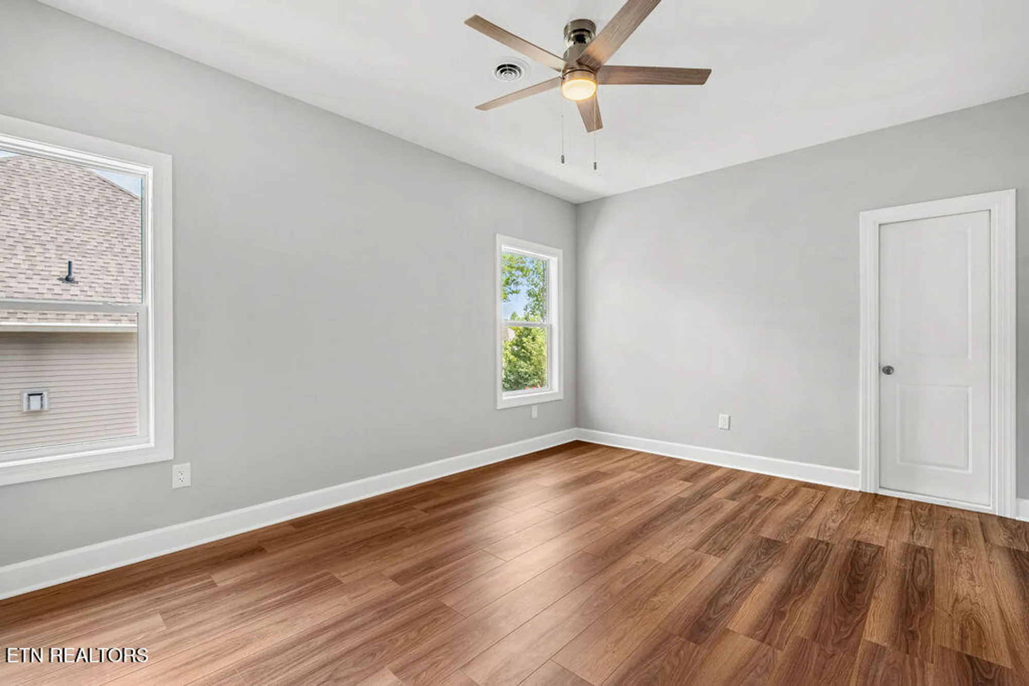 Property Slideshow image 38 of 48 | 168 amohi way, Loudon, TN, 37774