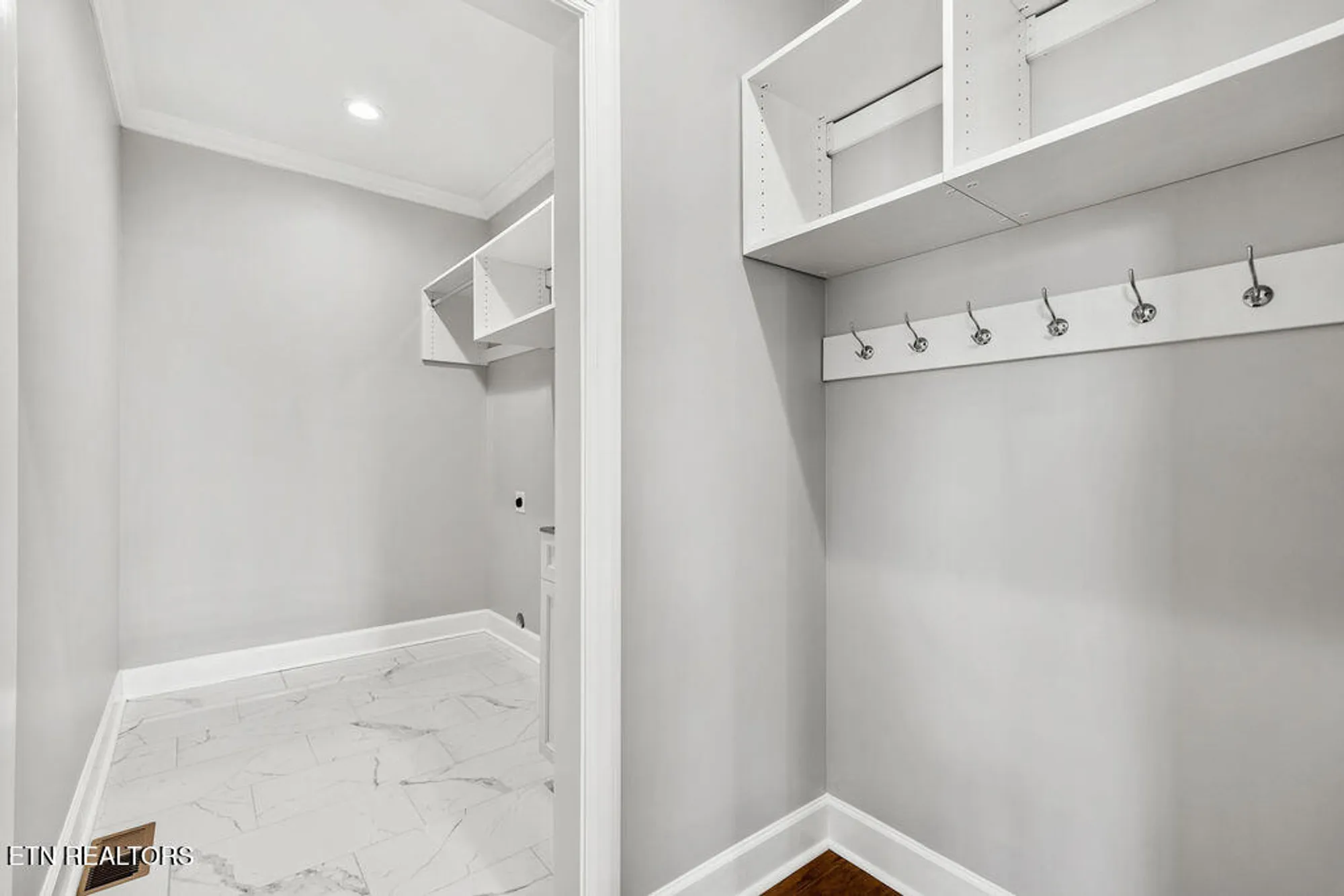 Property Slideshow image 46 of 48 | 168 amohi way, Loudon, TN, 37774