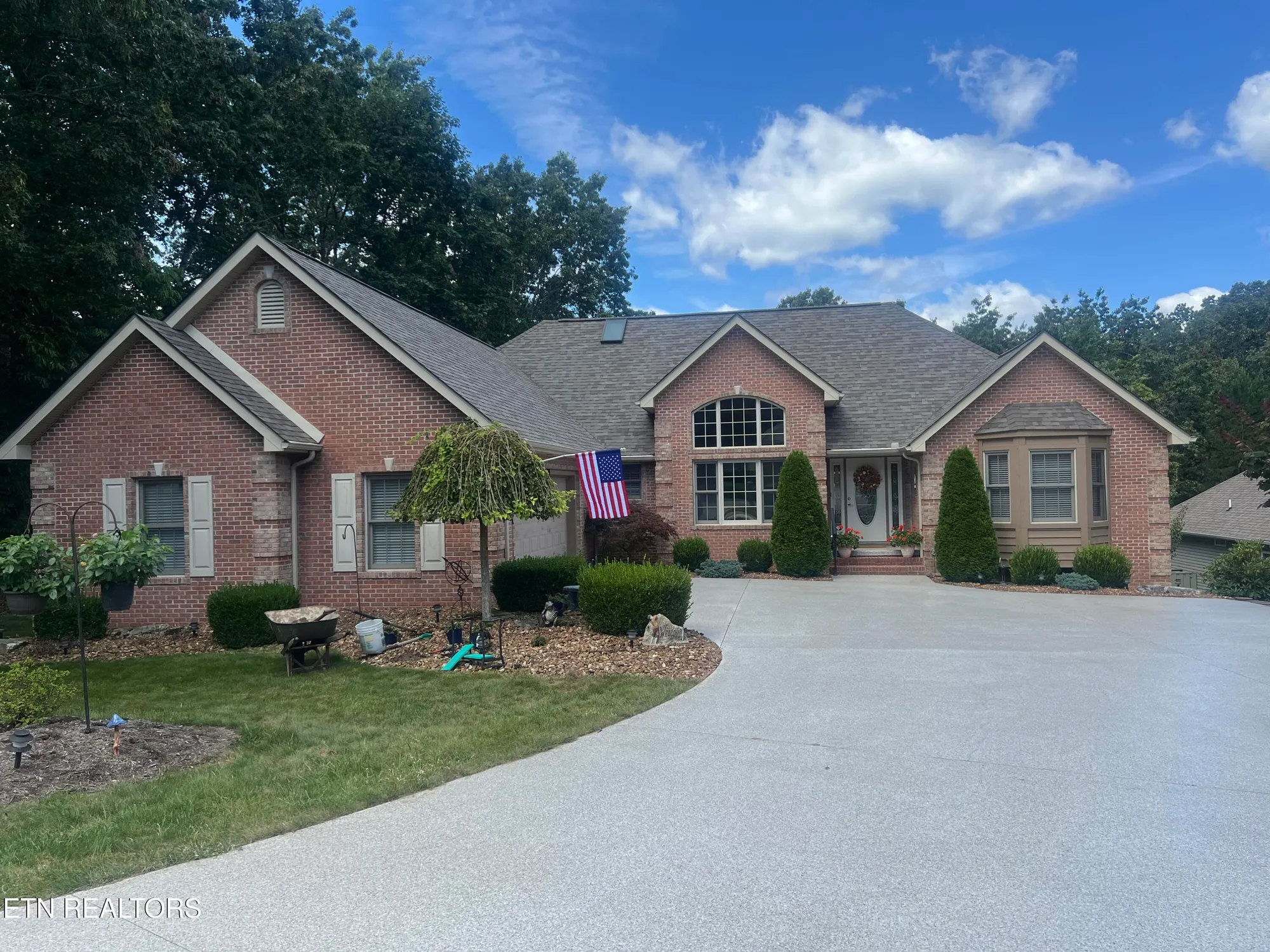 Property Slideshow image 1 of 47 | 106 mariners dr, Crossville, TN, 38558