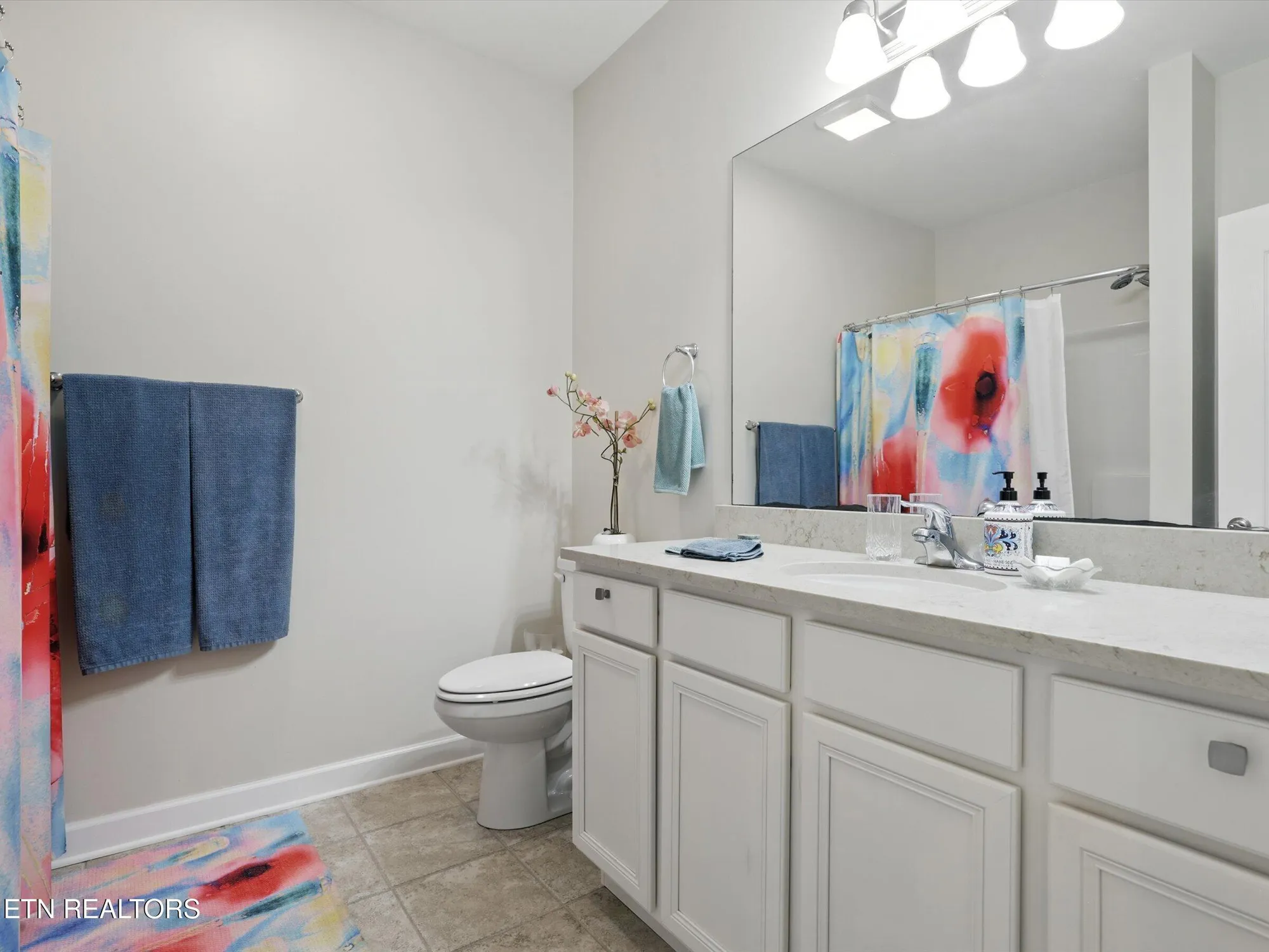 Property Slideshow image 15 of 29 | 108 pocola way, Loudon, TN, 37774