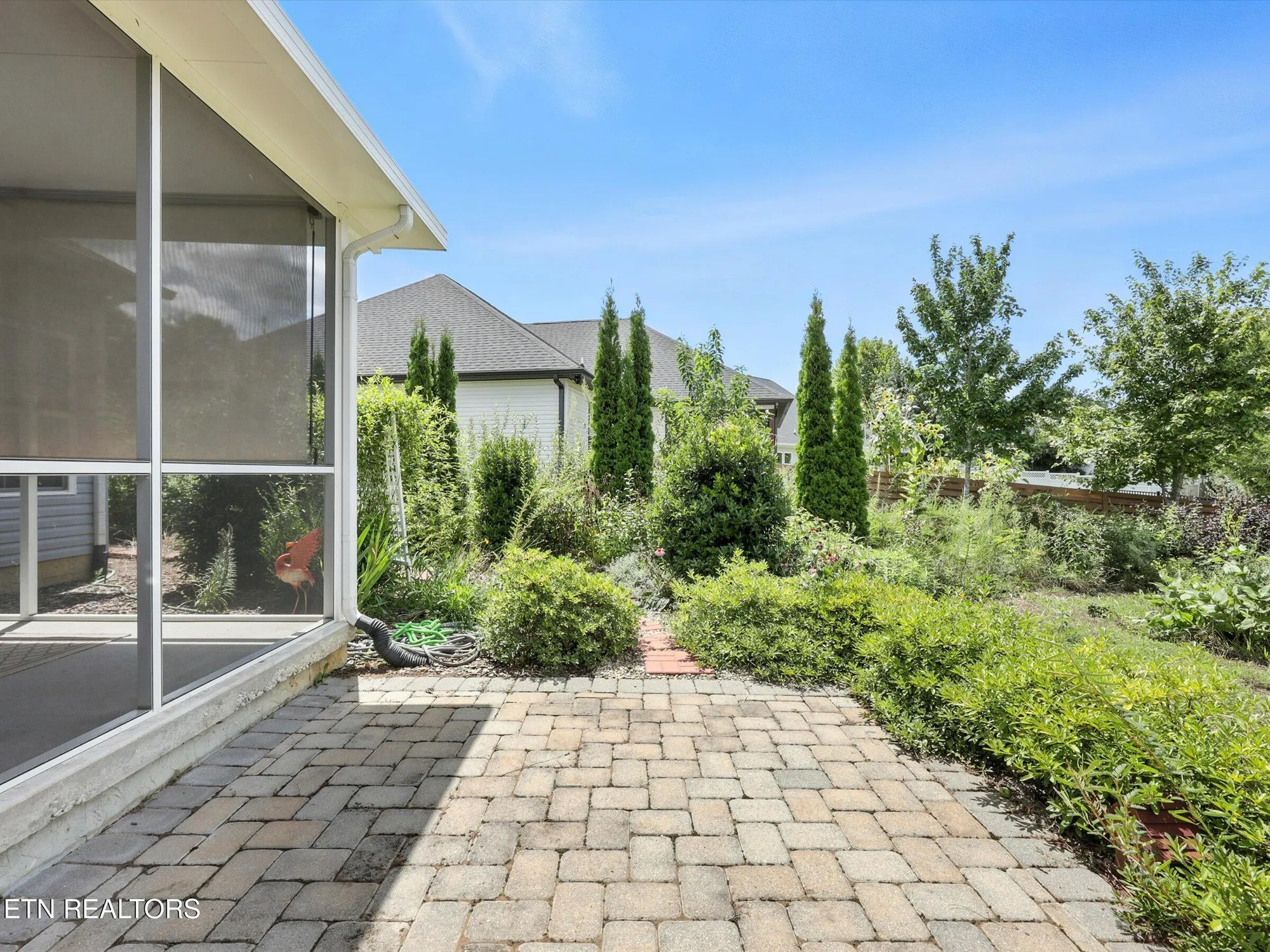 Property Slideshow image 21 of 29 | 108 pocola way, Loudon, TN, 37774