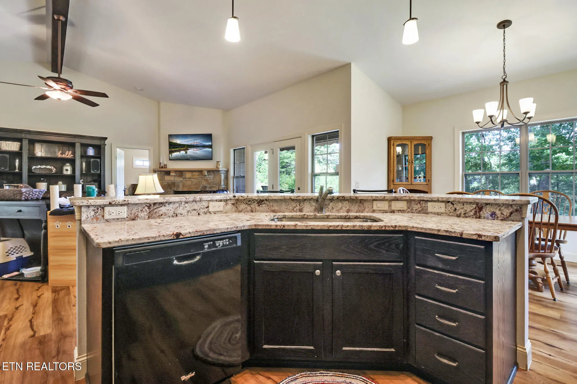 Property Slideshow image 18 of 52 | 385 westchester dr, Crossville, TN, 38558