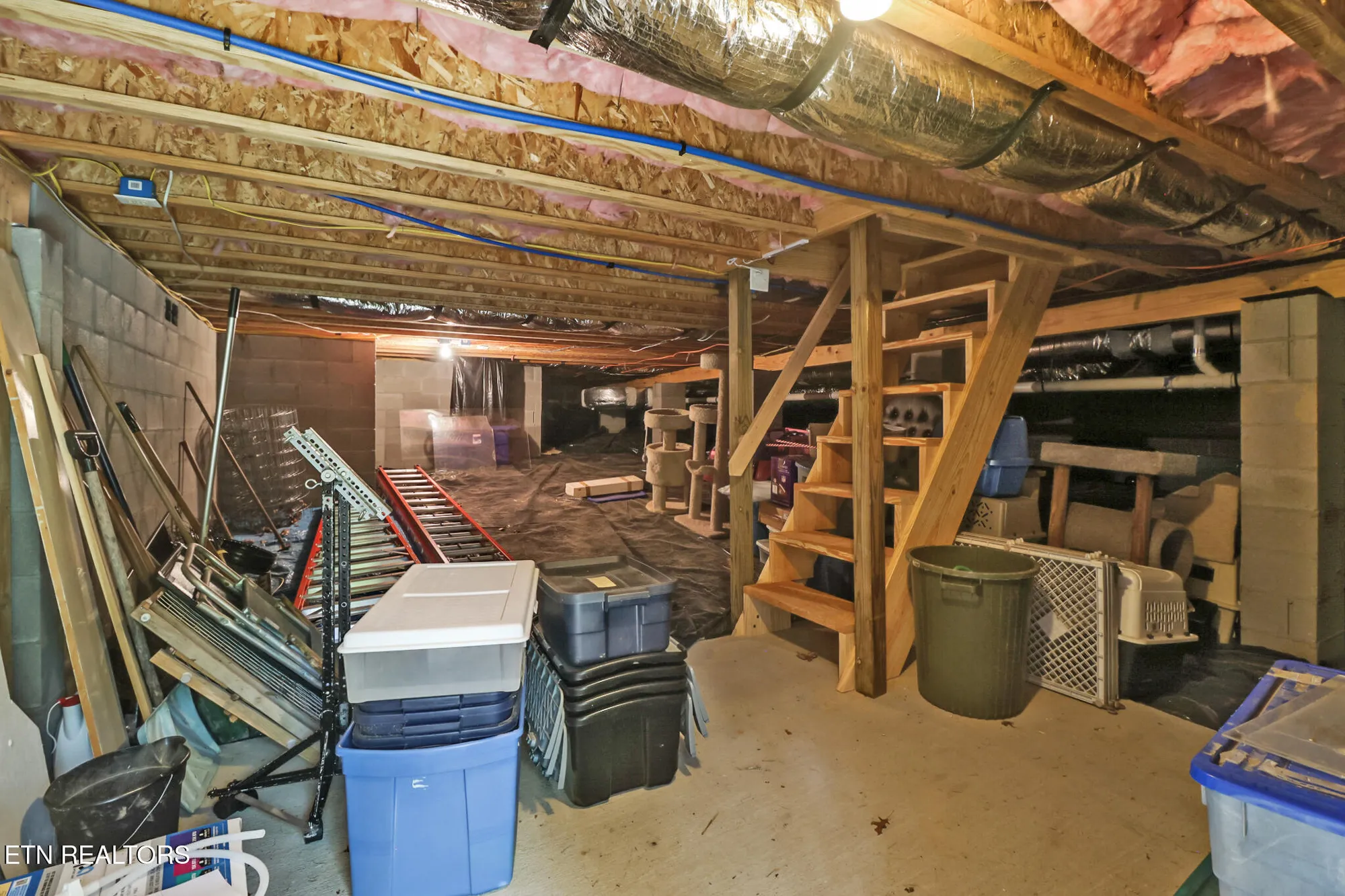 Property Slideshow image 36 of 52 | 385 westchester dr, Crossville, TN, 38558