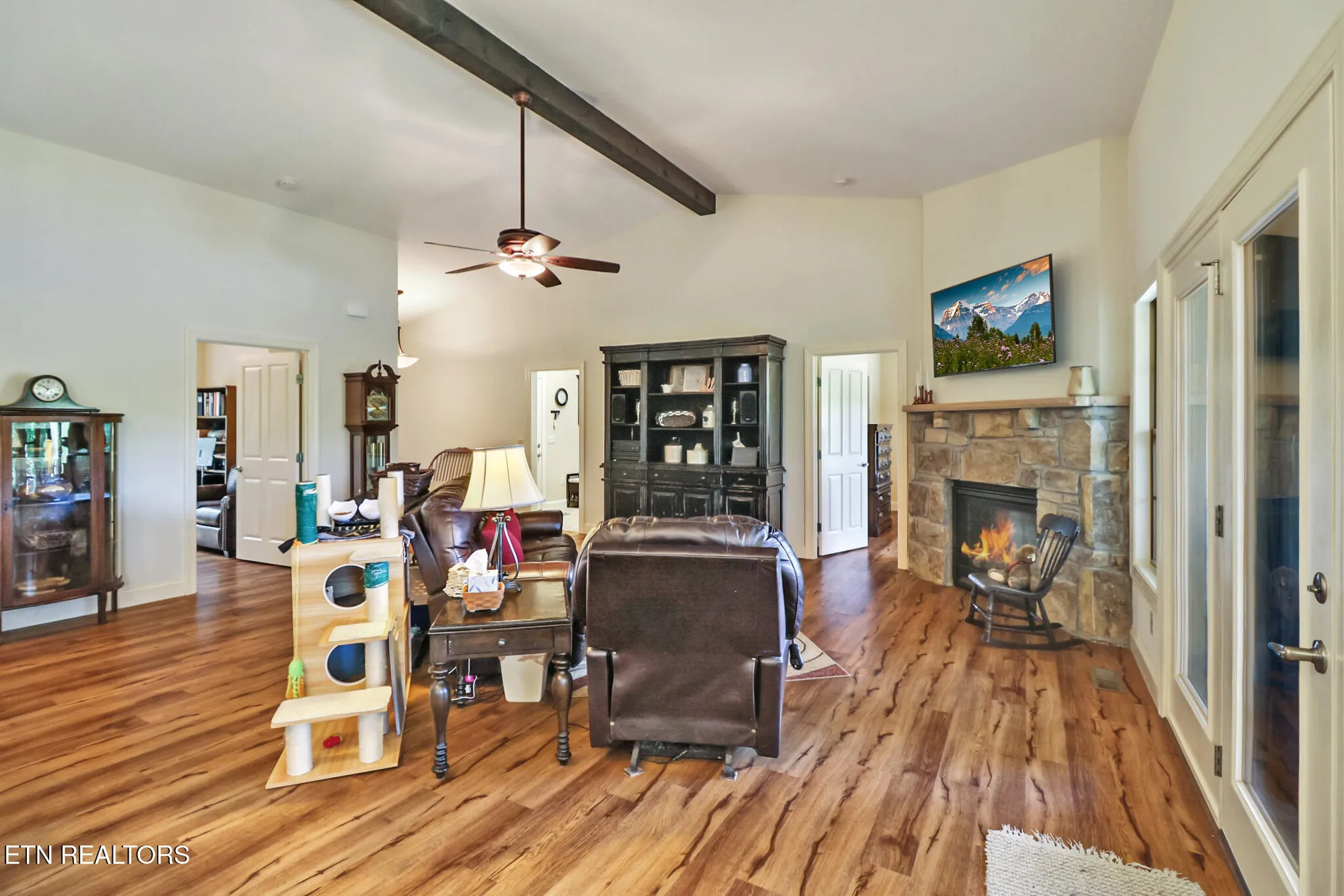 Property Slideshow image 14 of 52 | 385 westchester dr, Crossville, TN, 38558