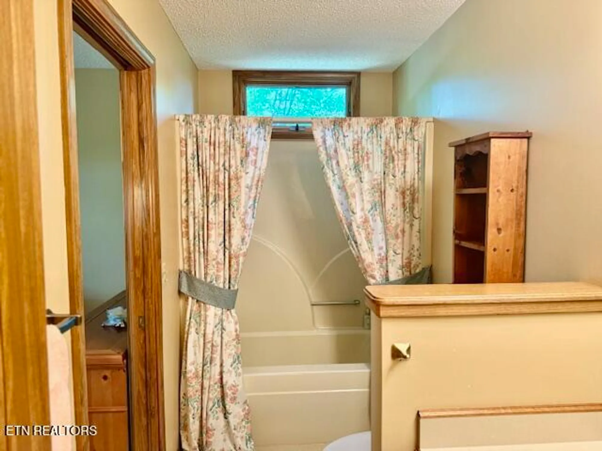 Property Slideshow image 35 of 51 | 128 cathedral dr, Crossville, TN, 38558