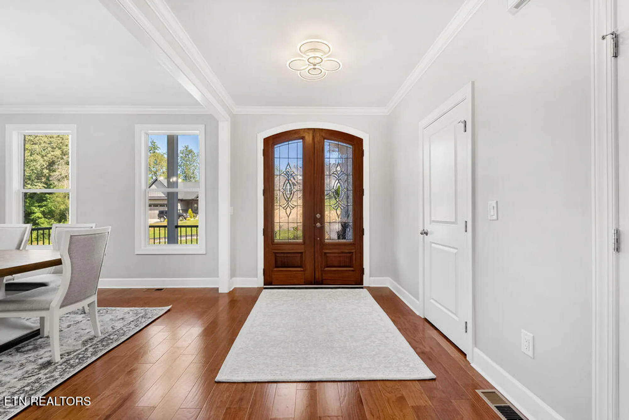 Property Slideshow image 5 of 48 | 168 amohi way, Loudon, TN, 37774