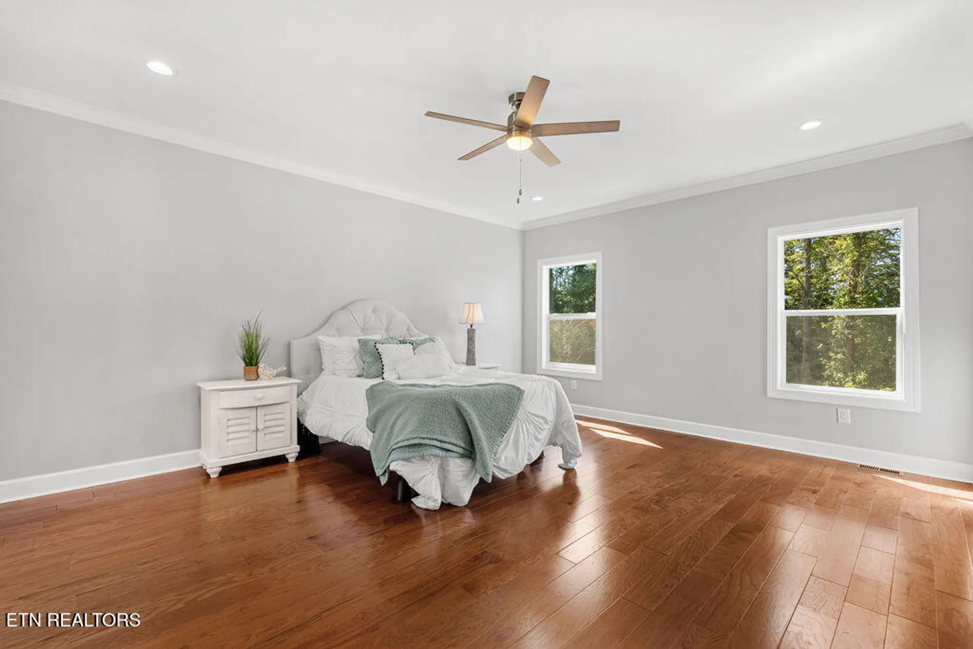 Property Slideshow image 27 of 48 | 168 amohi way, Loudon, TN, 37774