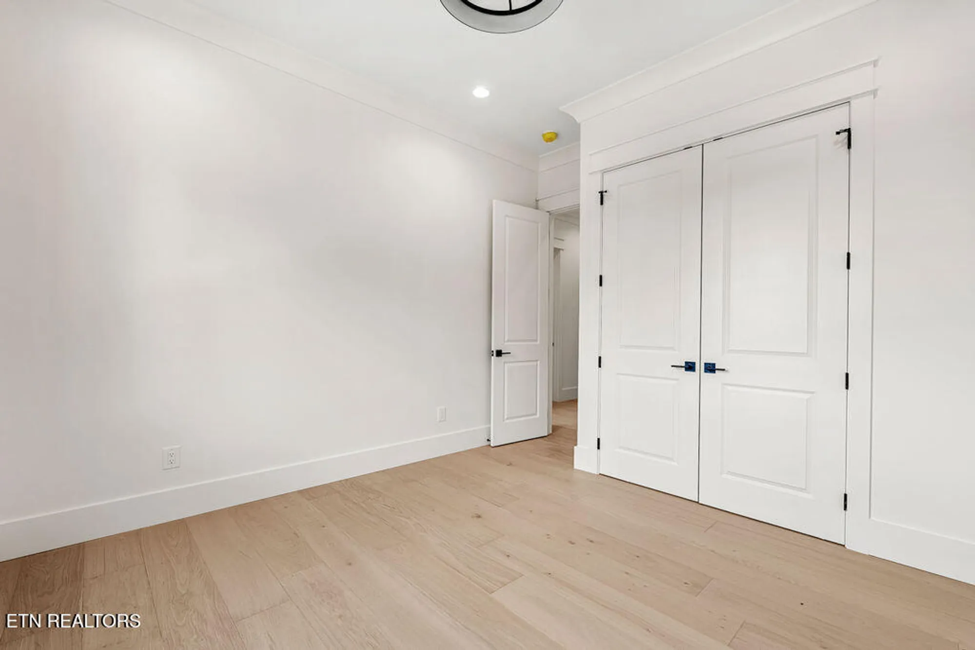 Property Slideshow image 24 of 29 | 147 gigi ln, Loudon, TN, 37774