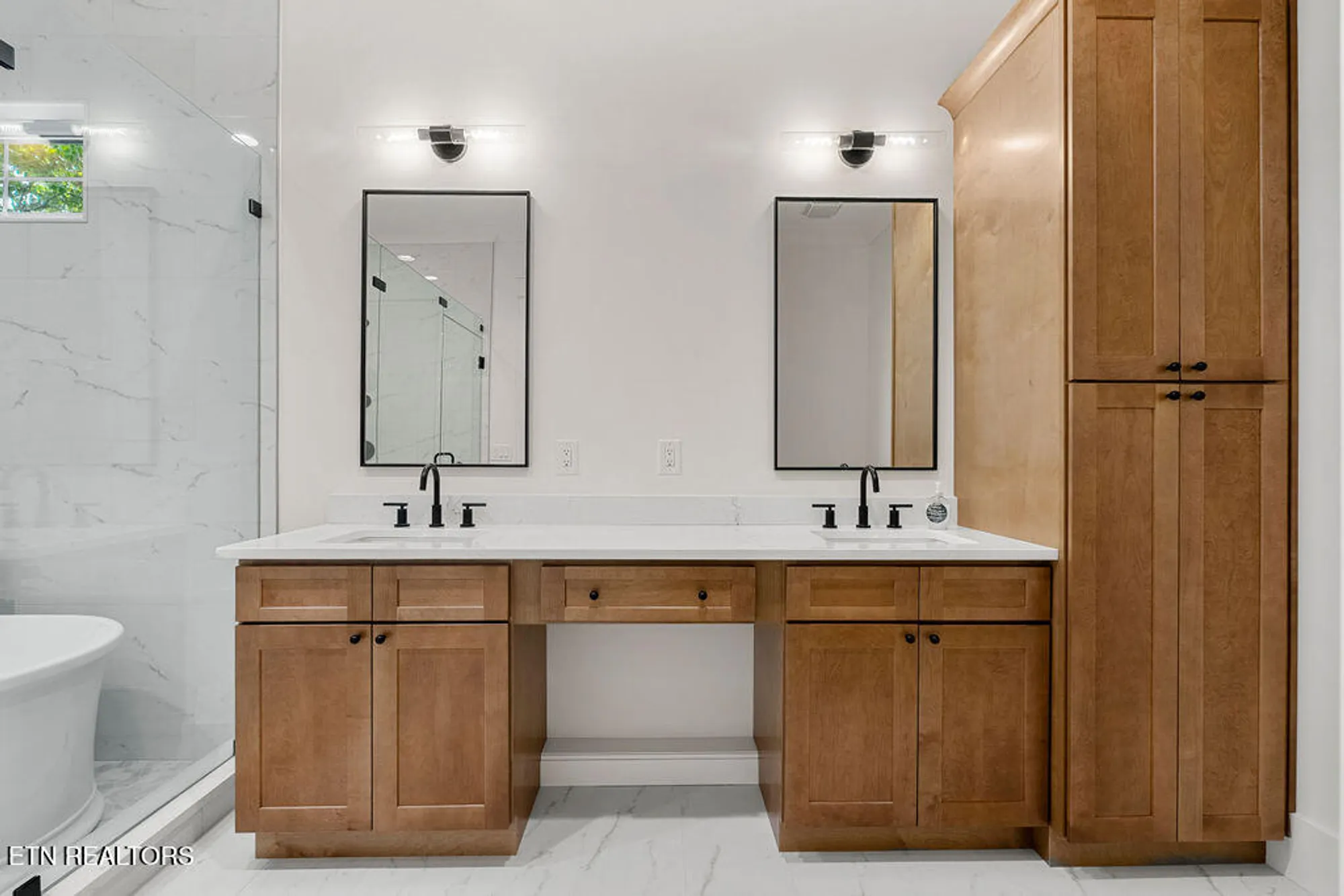 Property Slideshow image 19 of 29 | 147 gigi ln, Loudon, TN, 37774