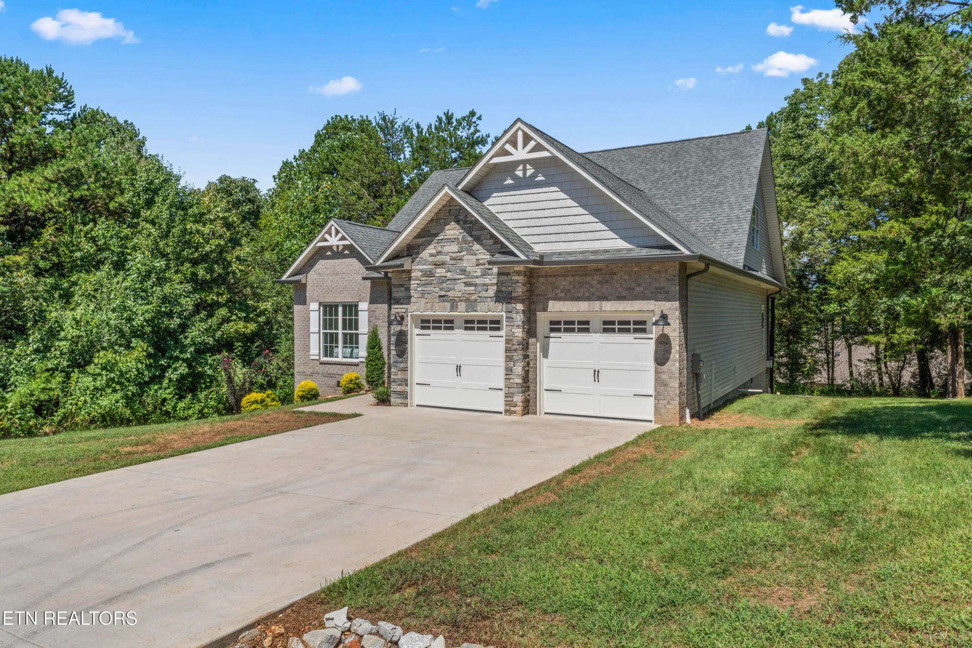 Property Slideshow image 41 of 47 | 208 mialaquo rd, Loudon, TN, 37774