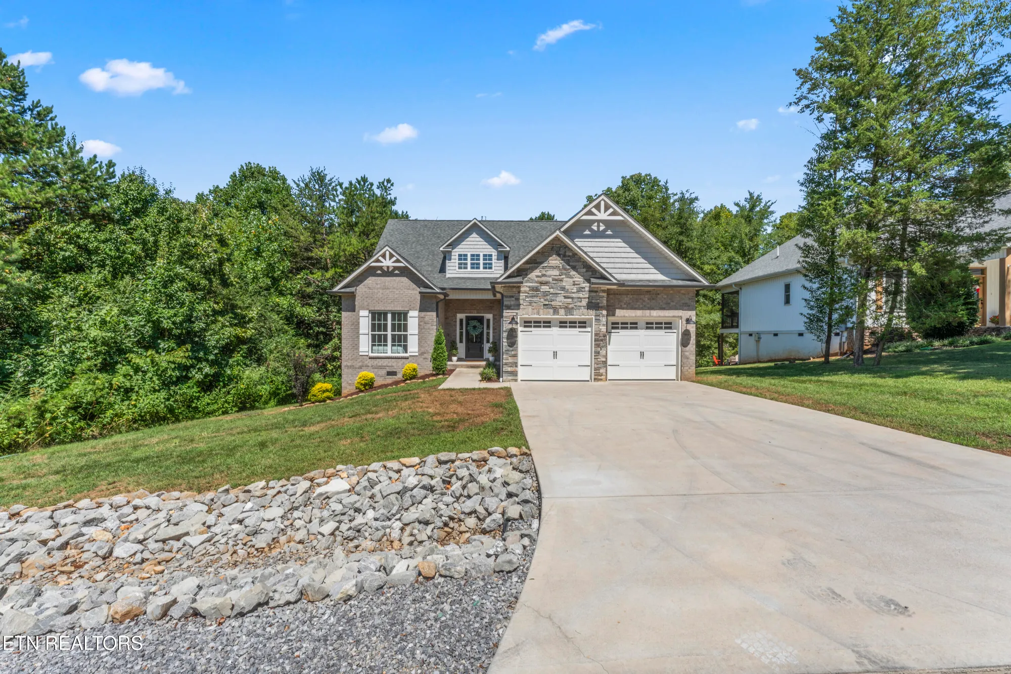 Property Slideshow image 42 of 47 | 208 mialaquo rd, Loudon, TN, 37774
