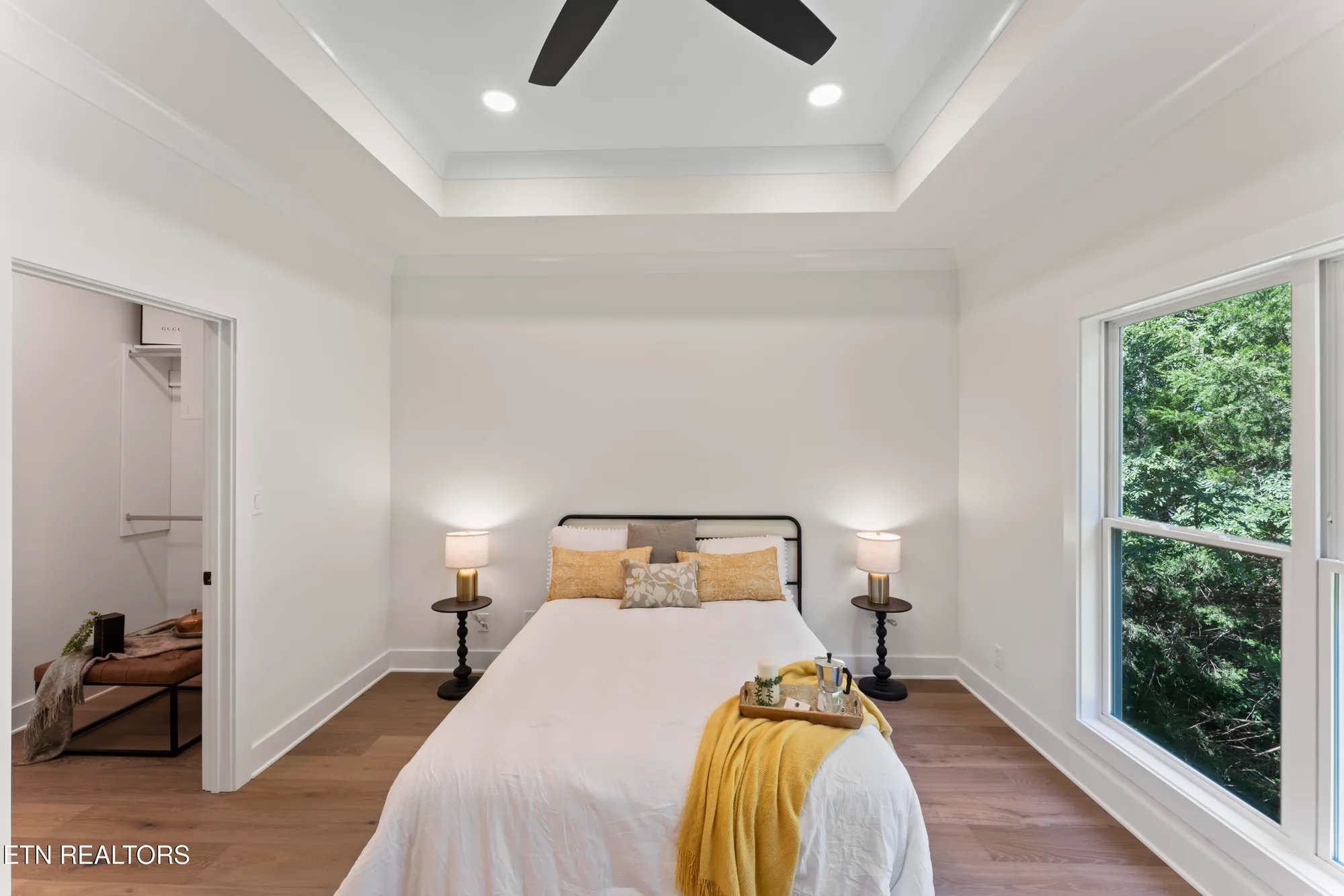 Property Slideshow image 18 of 47 | 208 mialaquo rd, Loudon, TN, 37774