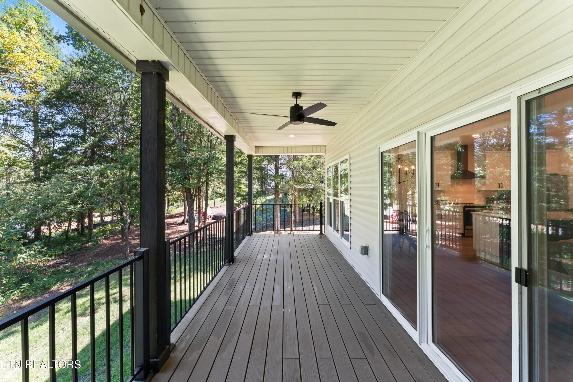 Property Slideshow image 29 of 47 | 208 mialaquo rd, Loudon, TN, 37774