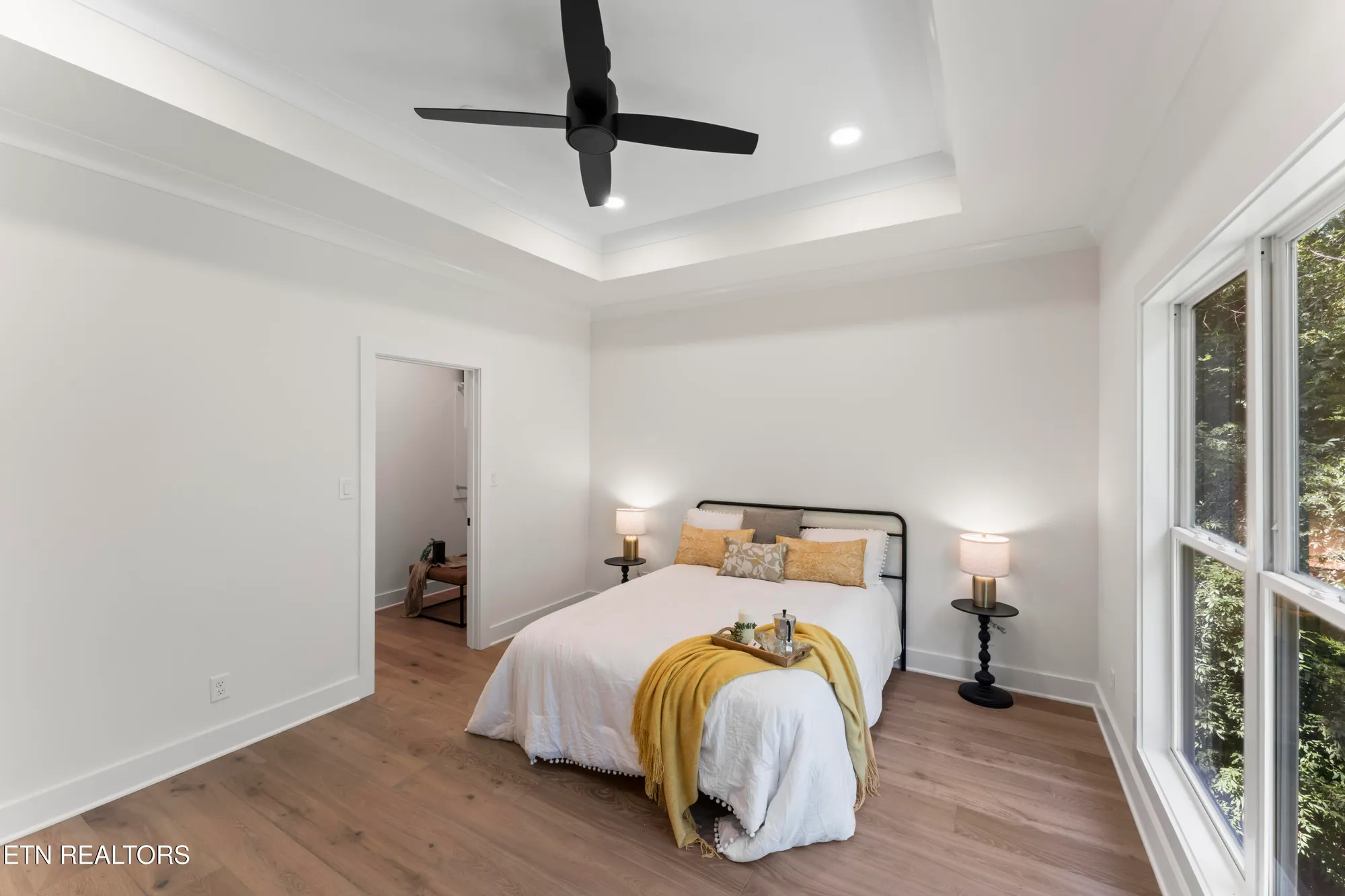 Property Slideshow image 17 of 47 | 208 mialaquo rd, Loudon, TN, 37774