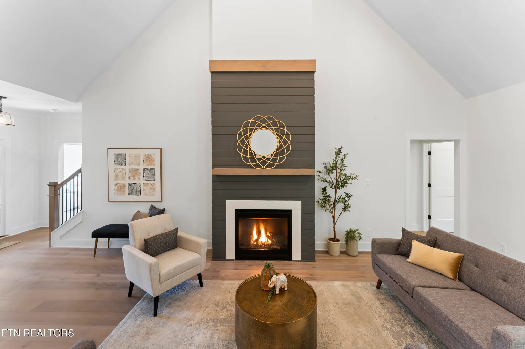 Property Slideshow image 7 of 47 | 208 mialaquo rd, Loudon, TN, 37774