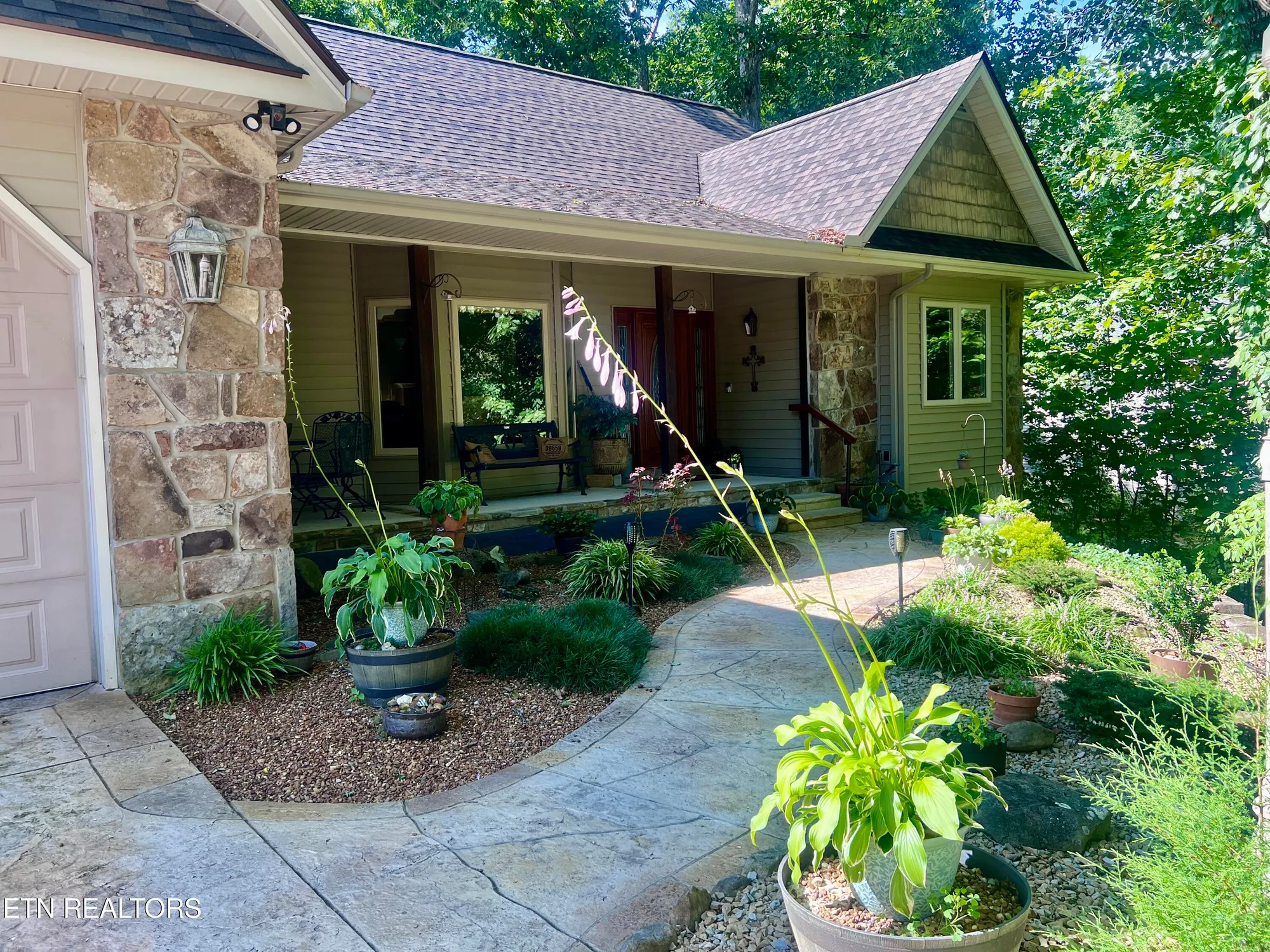 Property Slideshow image 2 of 59 | 150 mountain view dr, Crossville, TN, 38558