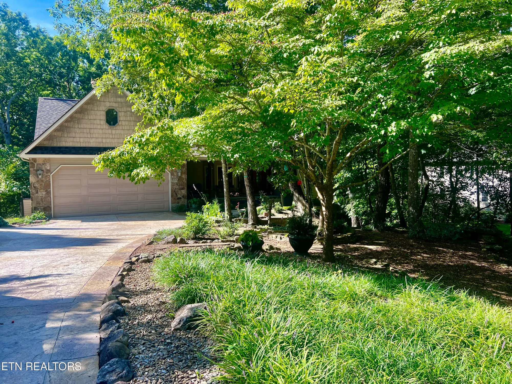 Property Slideshow image 1 of 59 | 150 mountain view dr, Crossville, TN, 38558