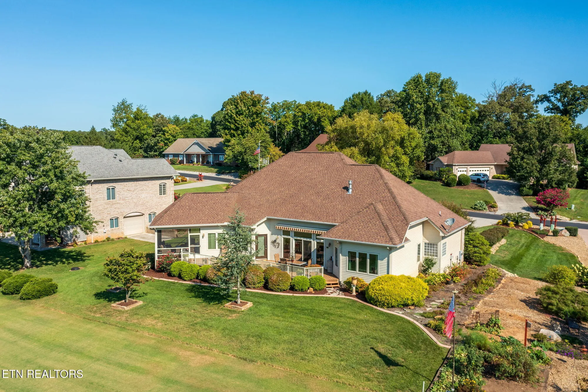 Property Slideshow image 50 of 59 | 125 santee way, Loudon, TN, 37774