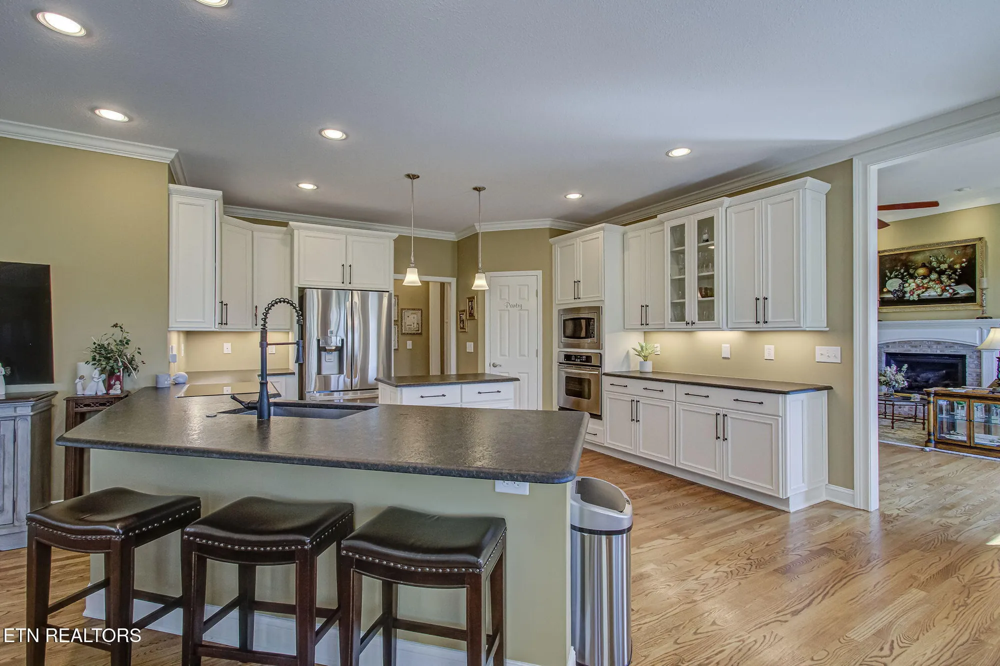 Property Slideshow image 12 of 59 | 125 santee way, Loudon, TN, 37774