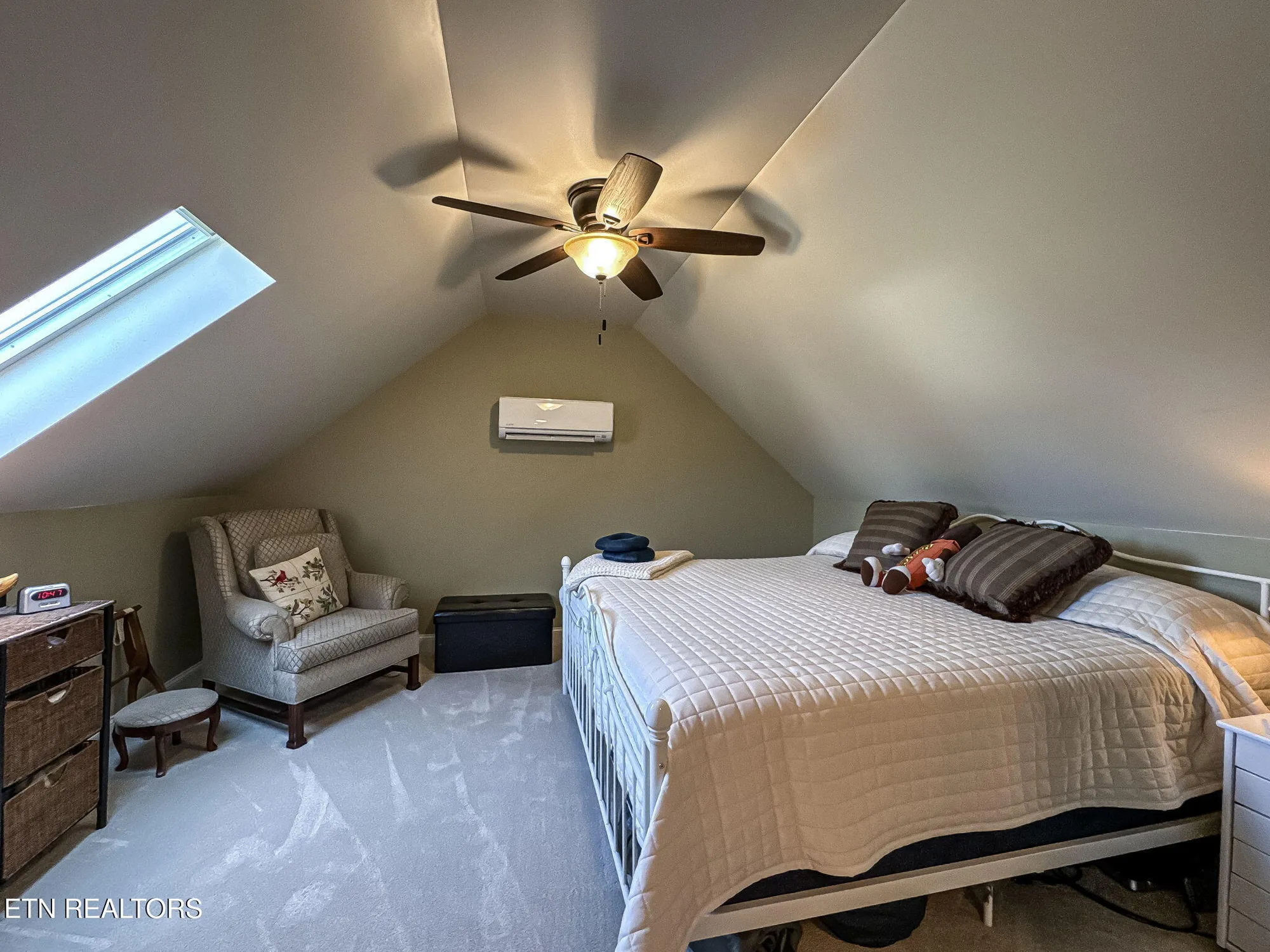 Property Slideshow image 45 of 59 | 125 santee way, Loudon, TN, 37774