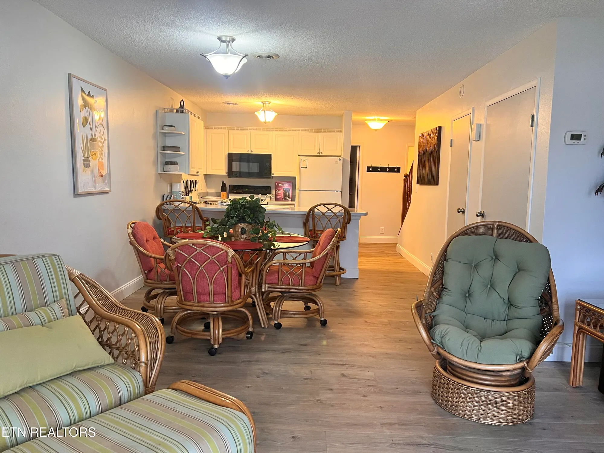 Property Slideshow image 7 of 33 | 6 lakeshore ct 105, Crossville, TN, 38558