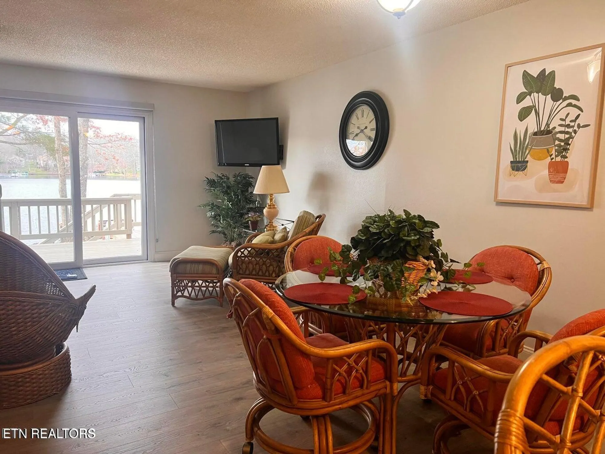 Property Slideshow image 15 of 33 | 6 lakeshore ct 105, Crossville, TN, 38558
