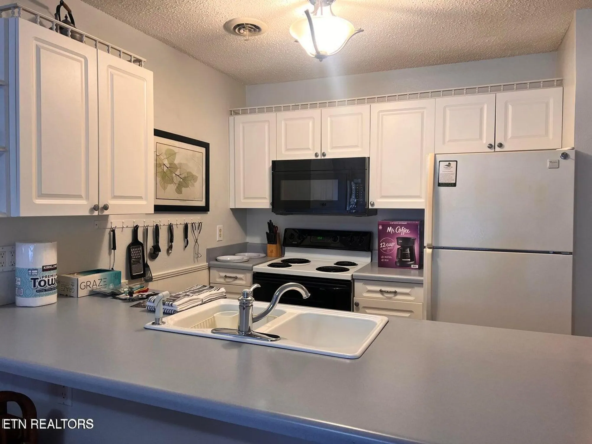 Property Slideshow image 6 of 33 | 6 lakeshore ct 105, Crossville, TN, 38558