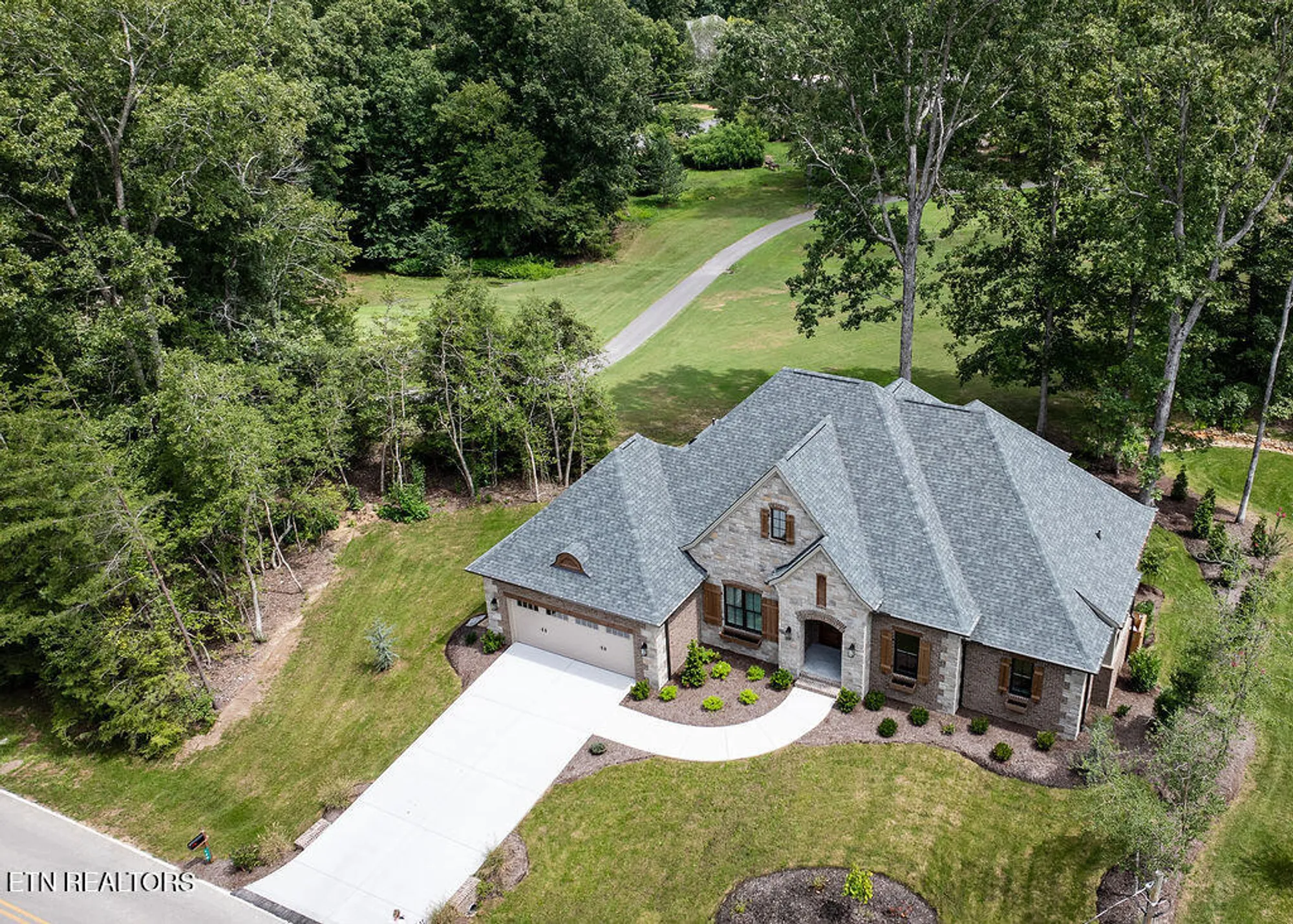 Property Slideshow image 7 of 47 | 150 forest view dr, Crossville, TN, 38558