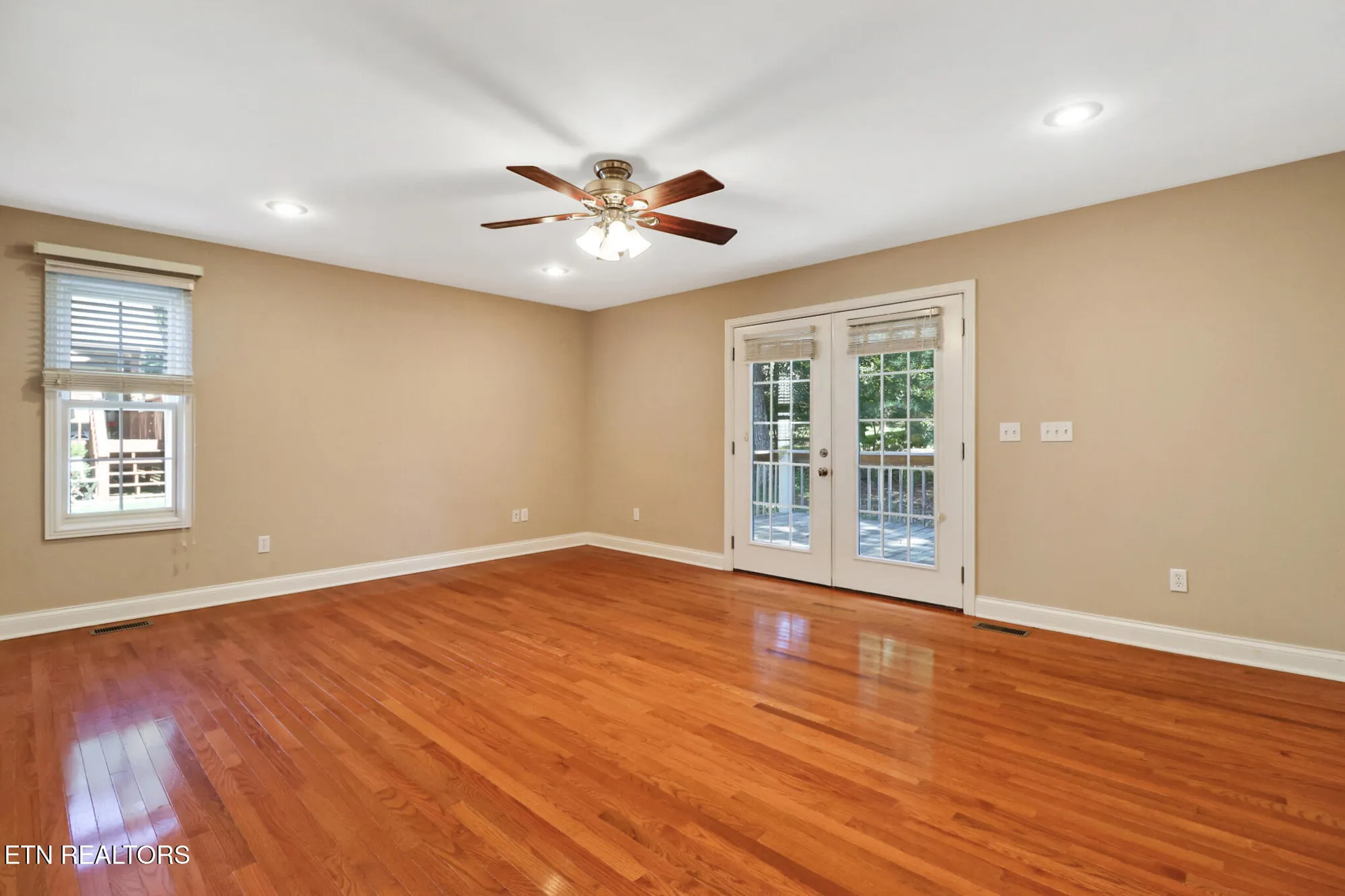 Property Slideshow image 25 of 38 | 157 cromwell ln, Crossville, TN, 38558