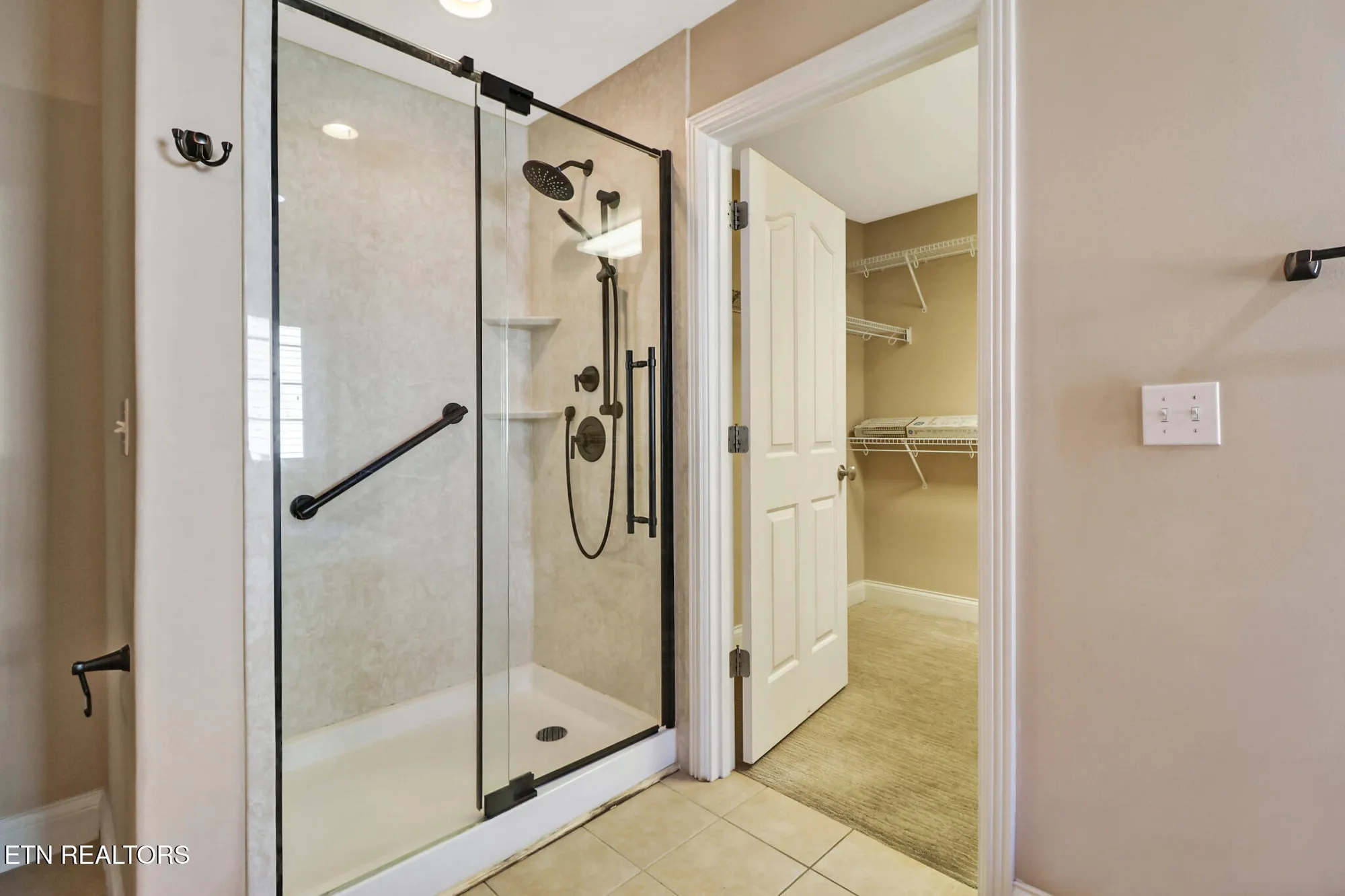 Property Slideshow image 28 of 38 | 157 cromwell ln, Crossville, TN, 38558