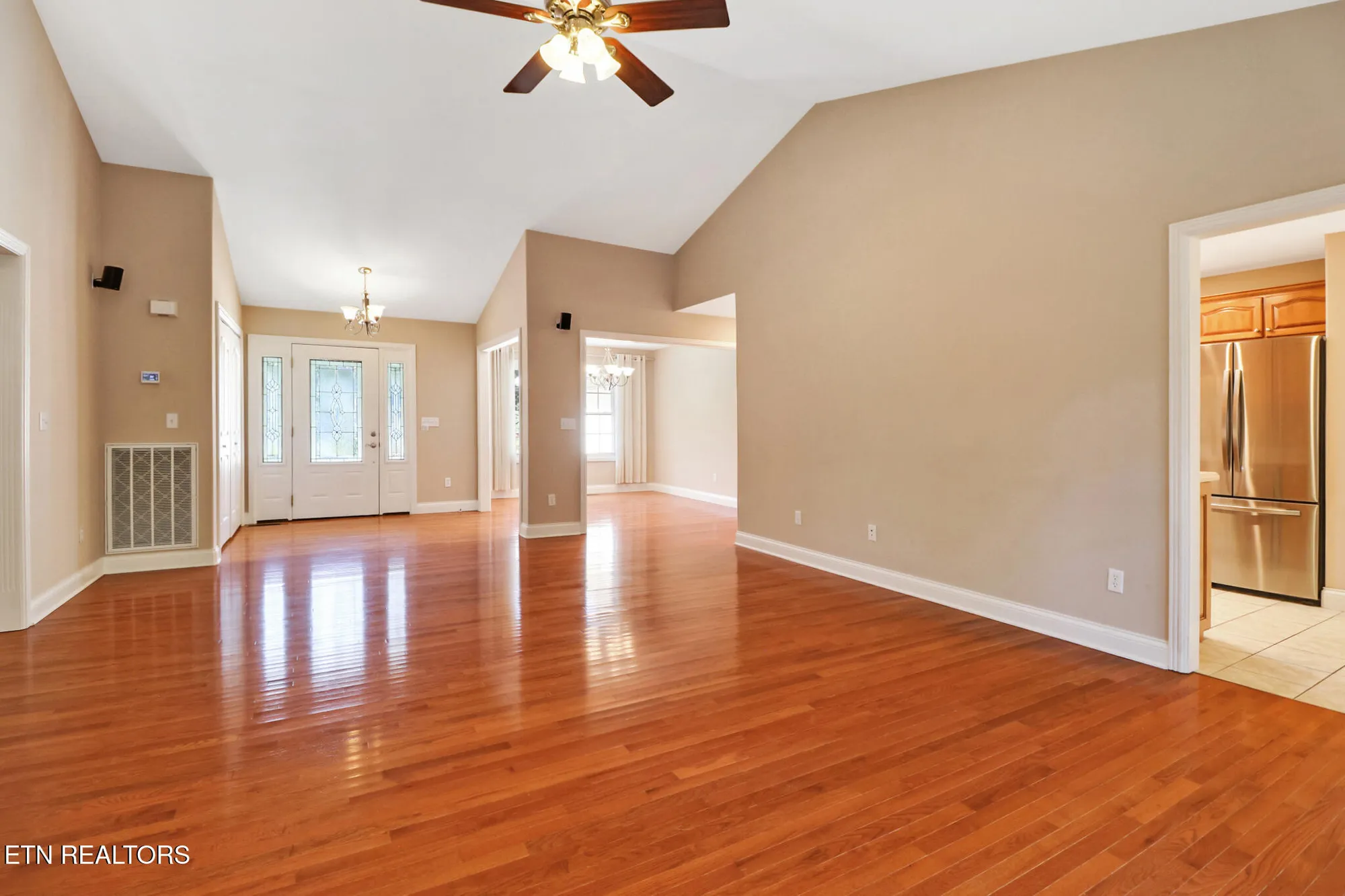 Property Slideshow image 12 of 38 | 157 cromwell ln, Crossville, TN, 38558