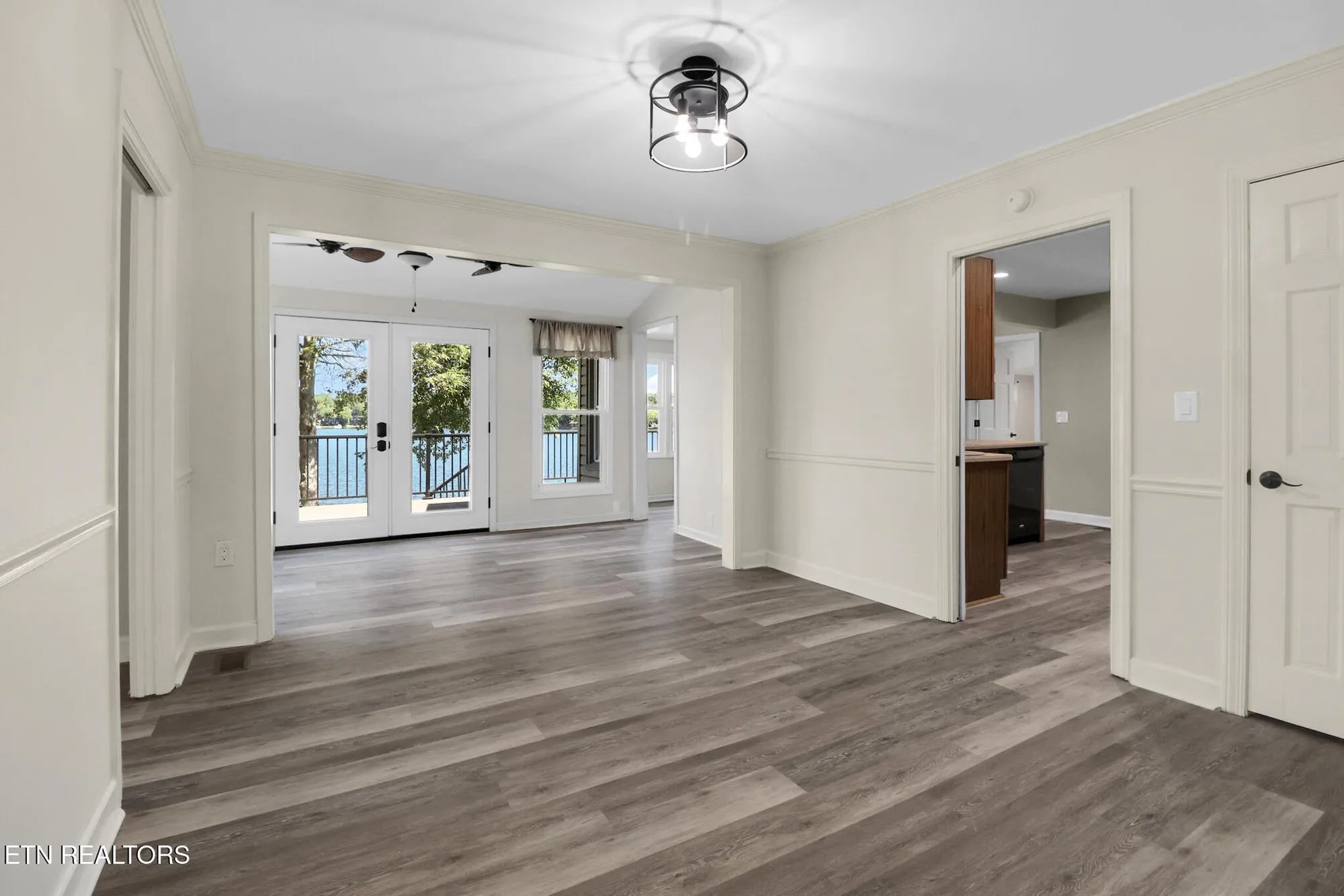 Property Slideshow image 8 of 42 | 155 dovenshire dr, Crossville, TN, 38558