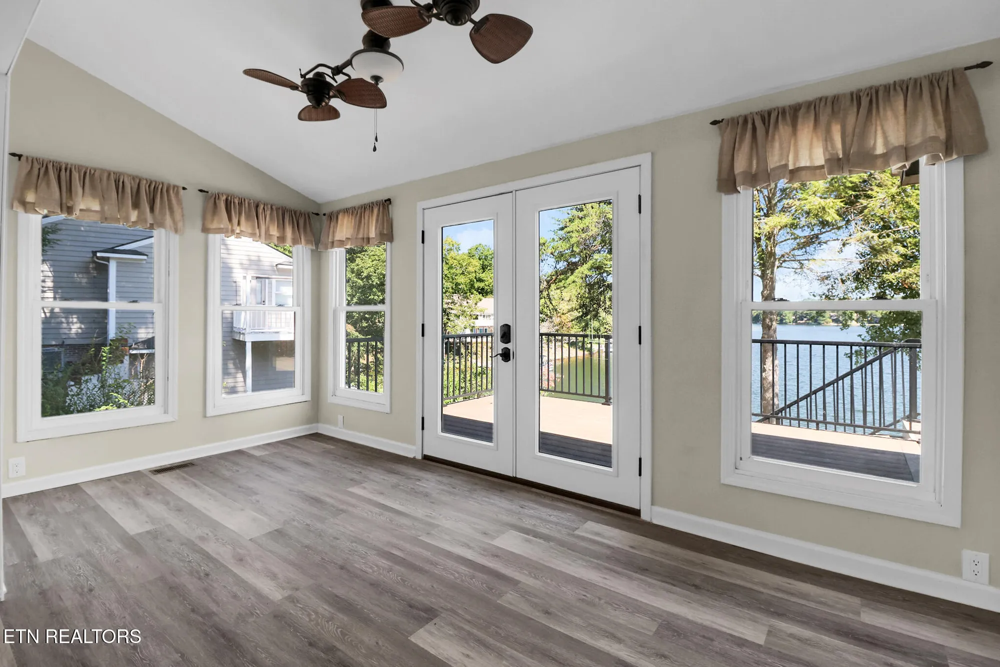 Property Slideshow image 10 of 42 | 155 dovenshire dr, Crossville, TN, 38558