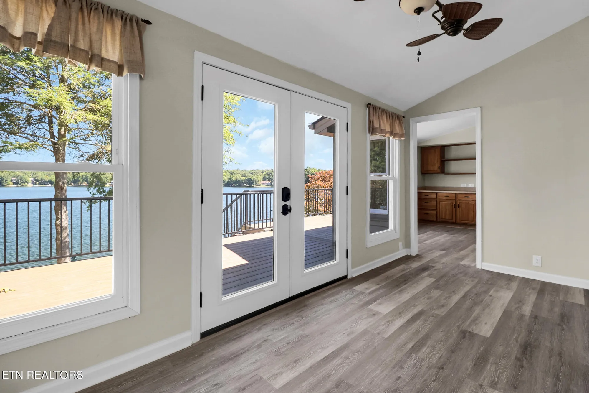 Property Slideshow image 11 of 42 | 155 dovenshire dr, Crossville, TN, 38558