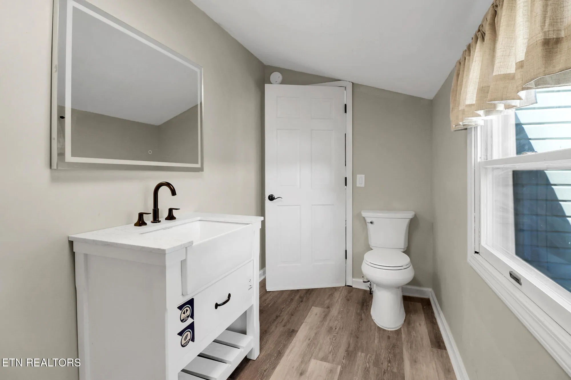 Property Slideshow image 16 of 42 | 155 dovenshire dr, Crossville, TN, 38558