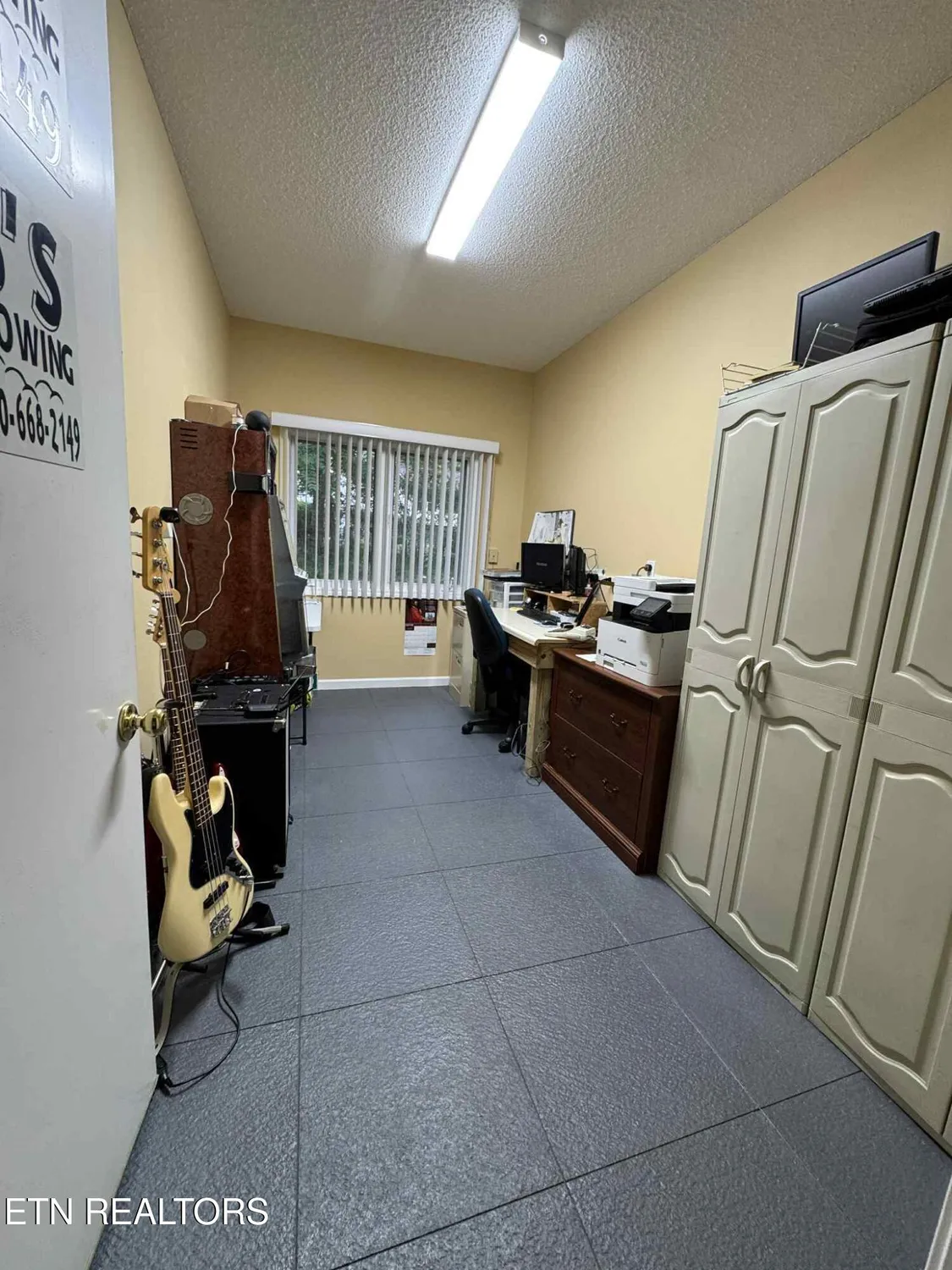 Property Slideshow image 27 of 56 | 246 amherst ln, Crossville, TN, 38558