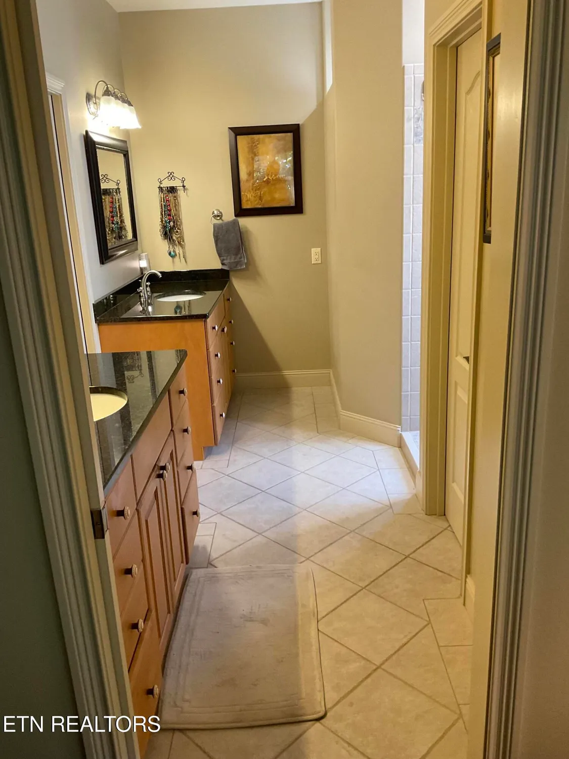 Property Slideshow image 27 of 59 | 150 mountain view dr, Crossville, TN, 38558