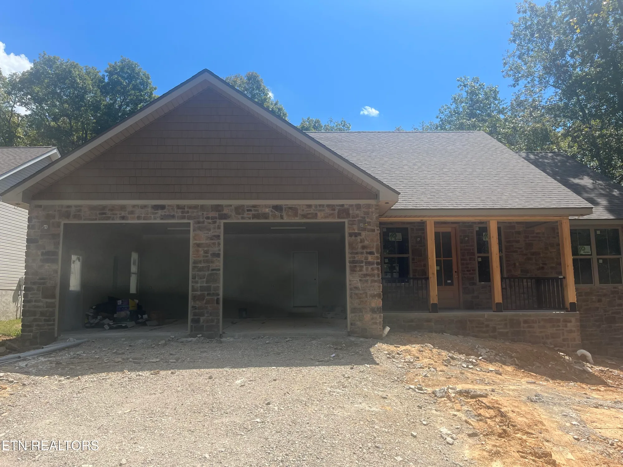 Property Slideshow image 1 of 36 | 382 st george dr, Crossville, TN, 38571