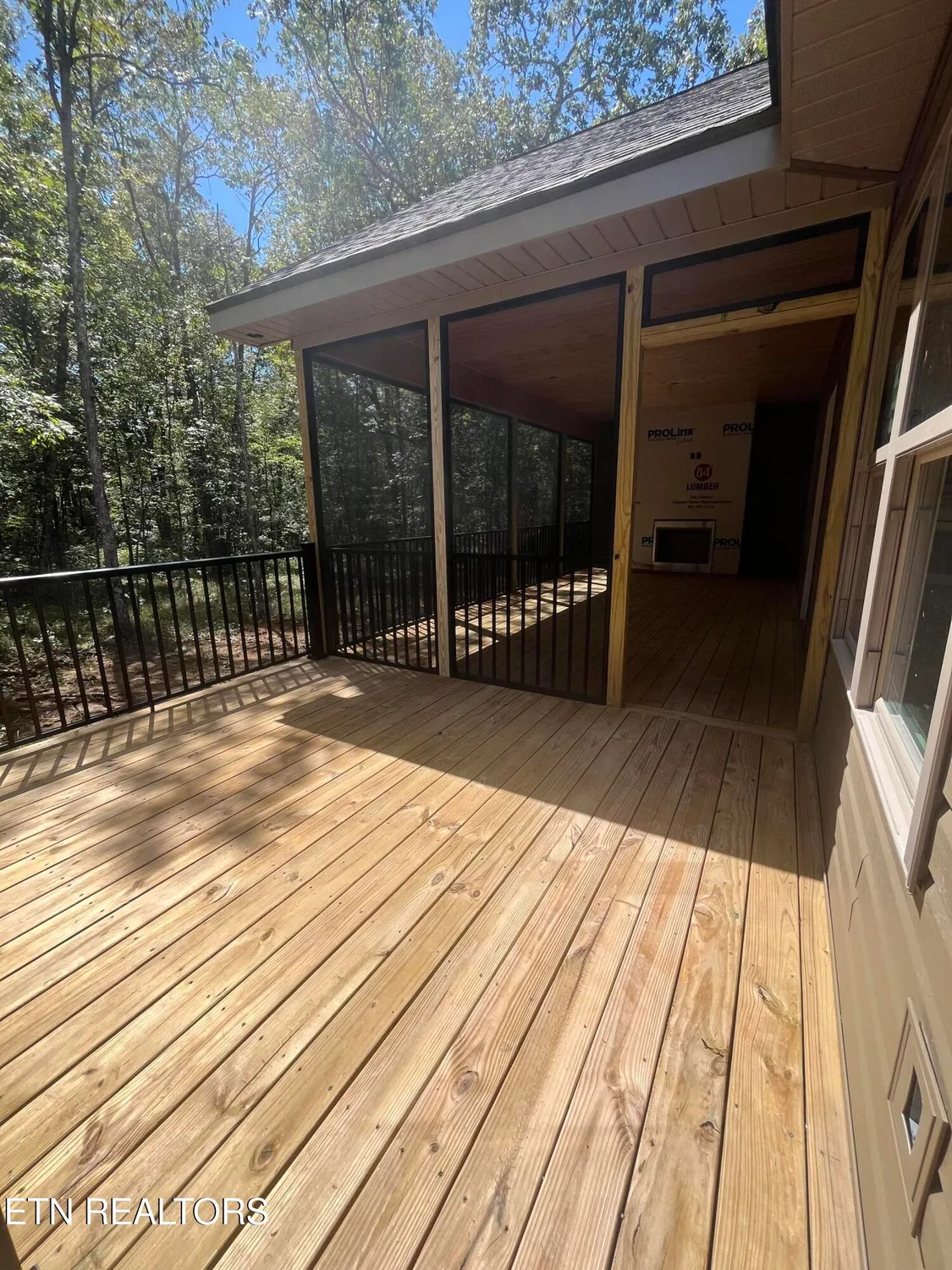 Property Slideshow image 9 of 36 | 382 st george dr, Crossville, TN, 38571