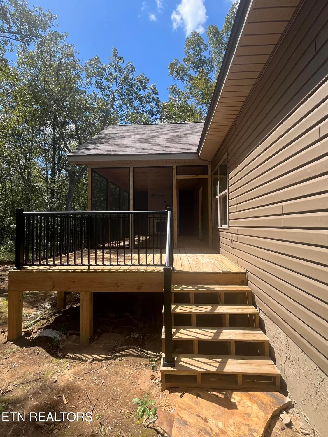 Property Slideshow image 8 of 36 | 382 st george dr, Crossville, TN, 38571