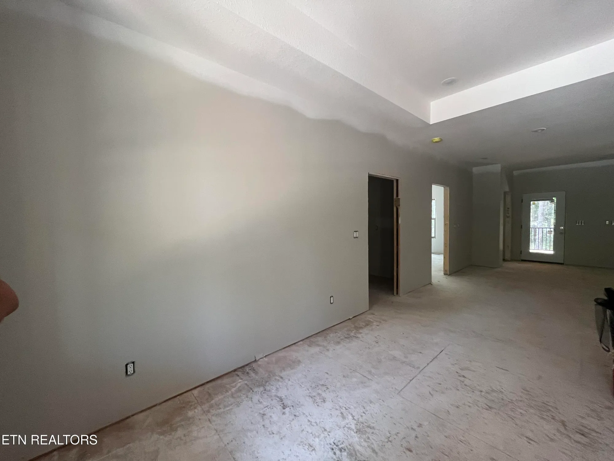 Property Slideshow image 14 of 36 | 382 st george dr, Crossville, TN, 38571