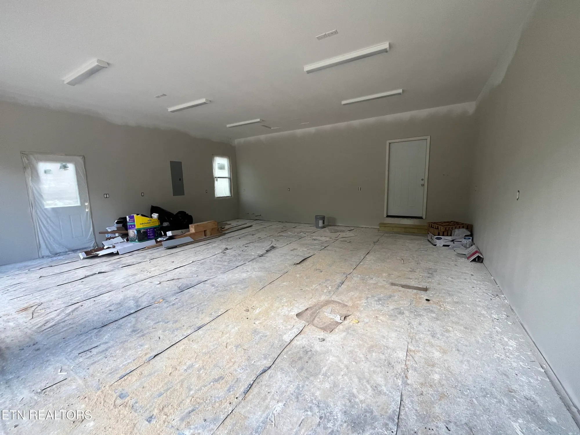 Property Slideshow image 35 of 36 | 382 st george dr, Crossville, TN, 38571