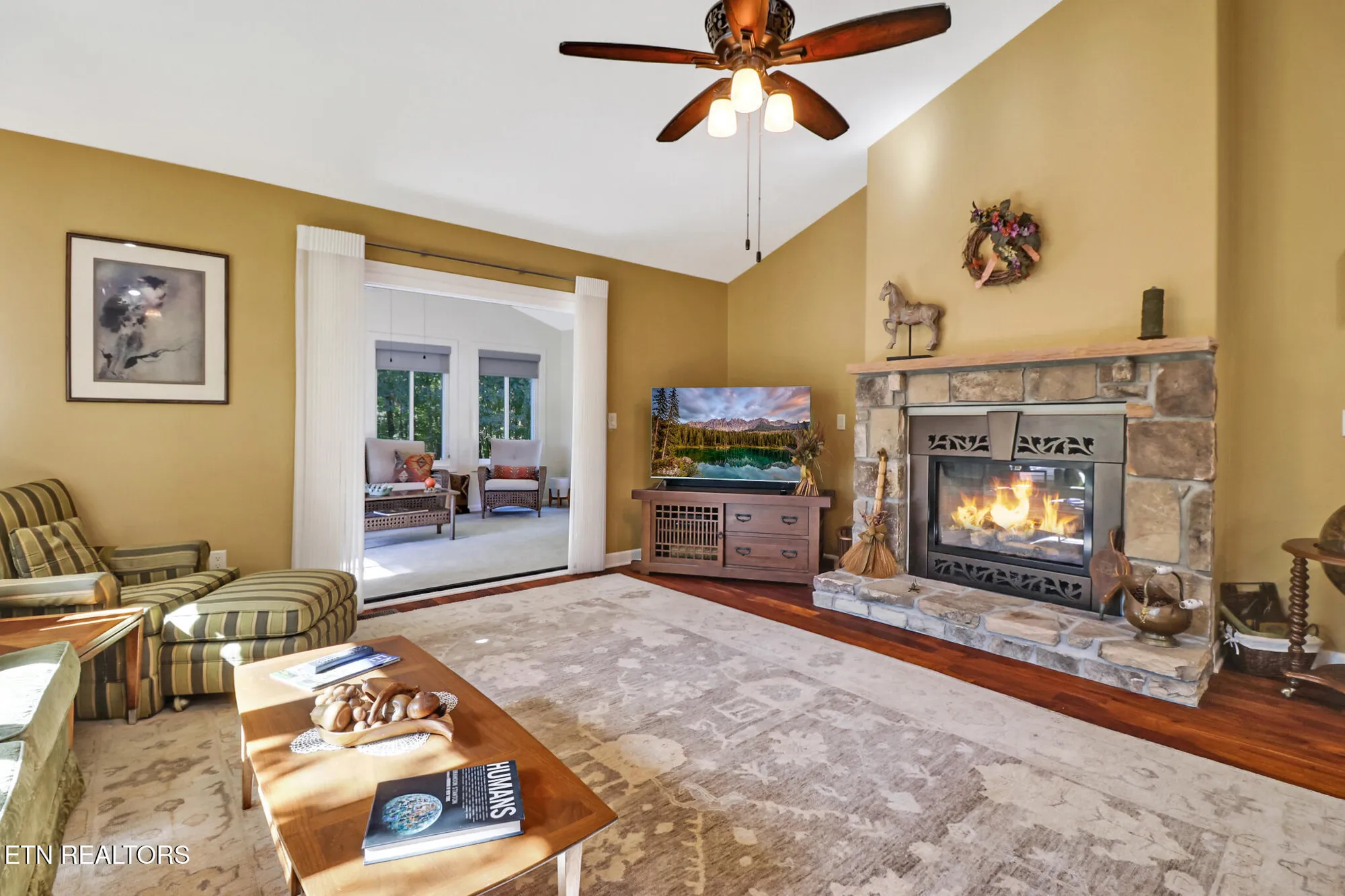 Property Slideshow image 15 of 48 | 104 hickory ridge ln, Crossville, TN, 38558
